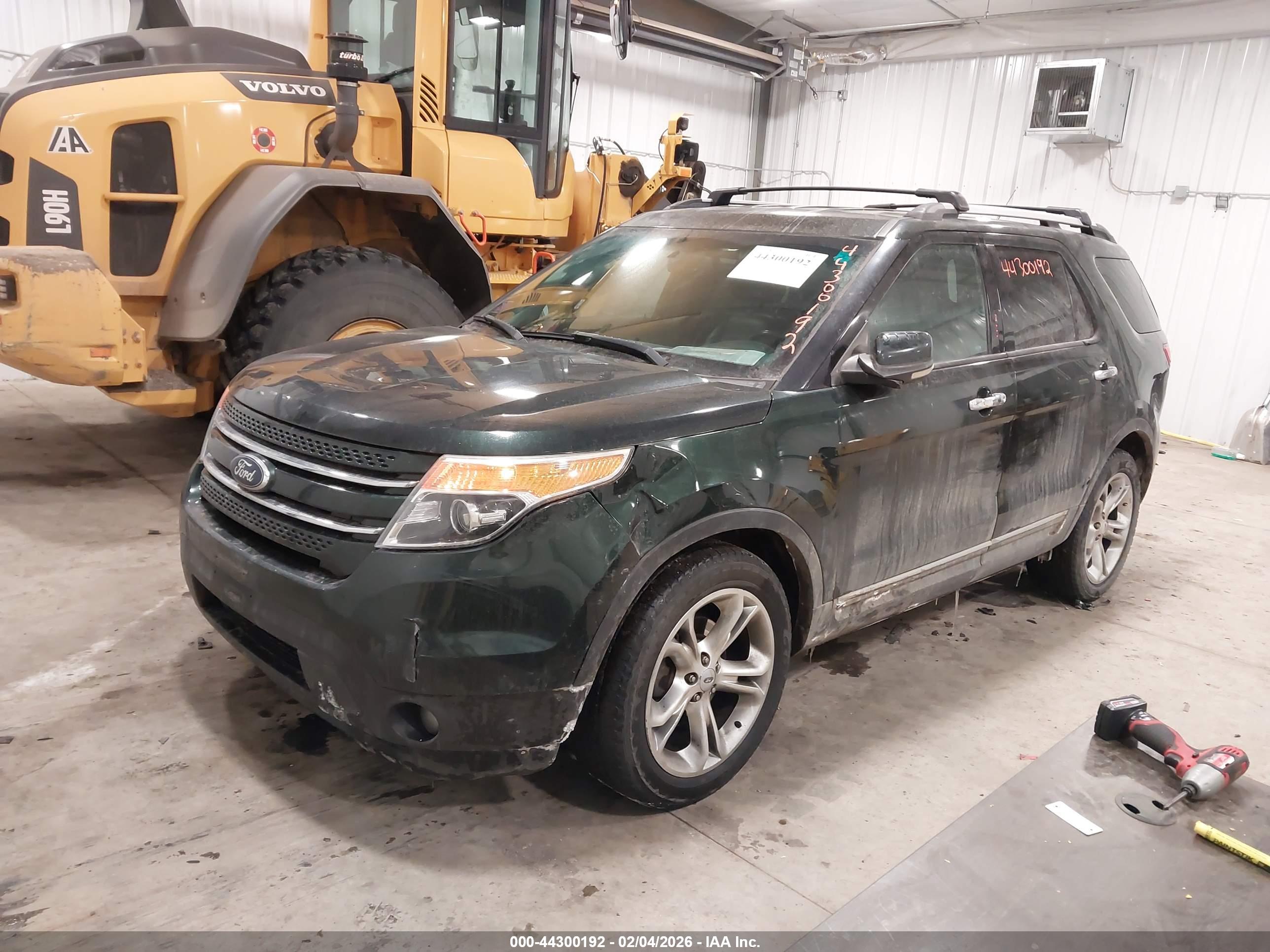FORD EXPLORER image 2