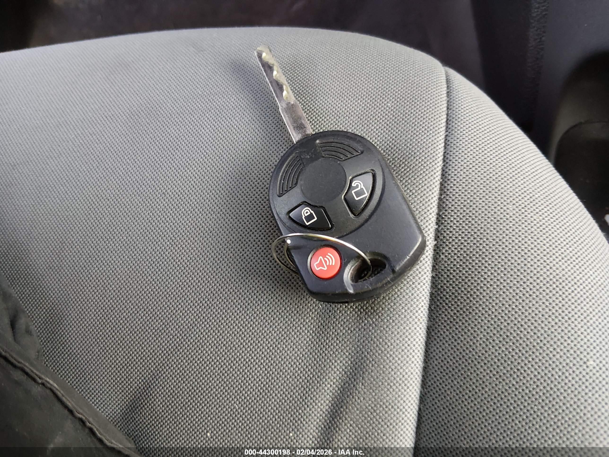 FORD ESCAPE image 11