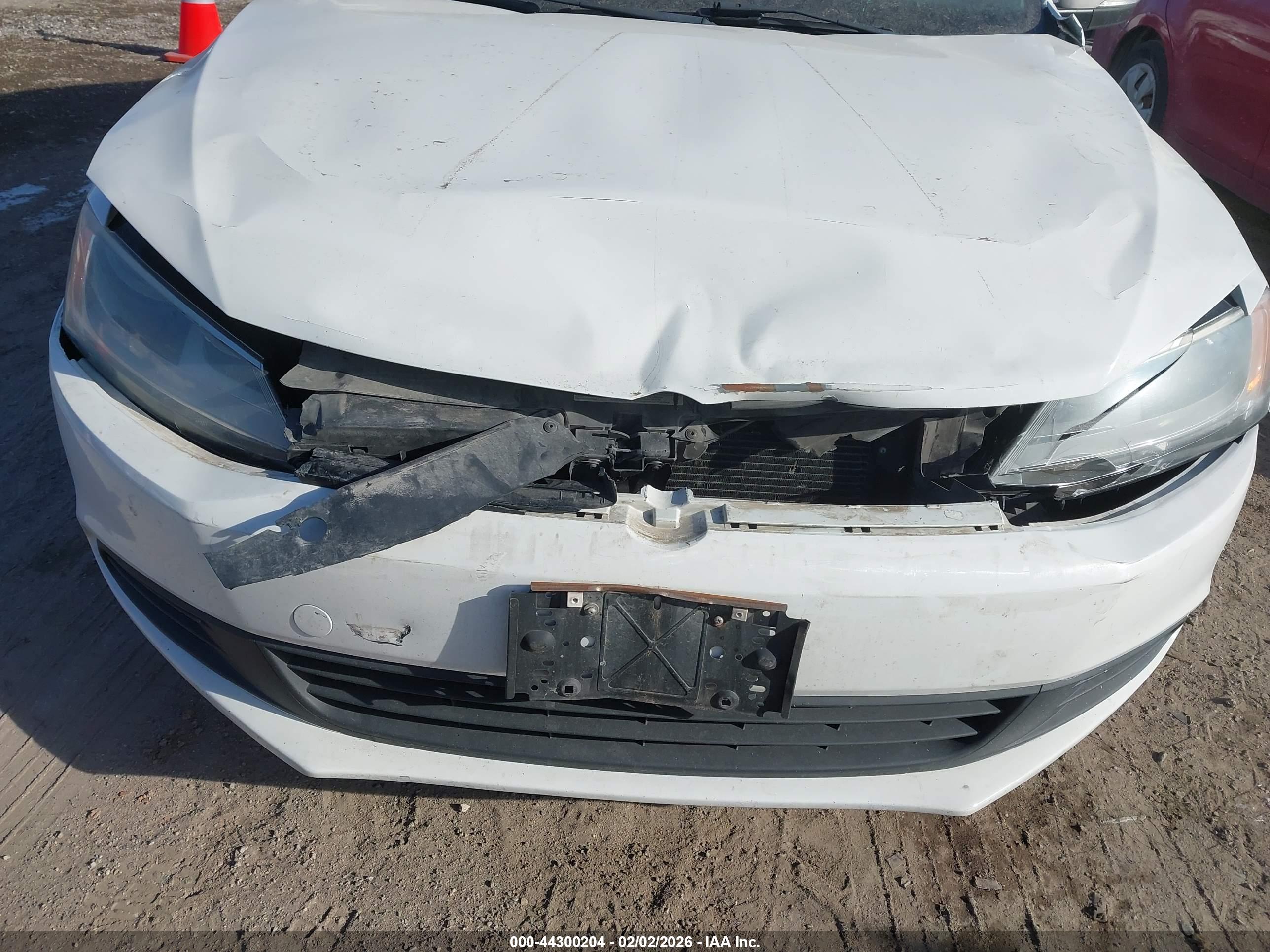 VOLKSWAGEN JETTA image 6