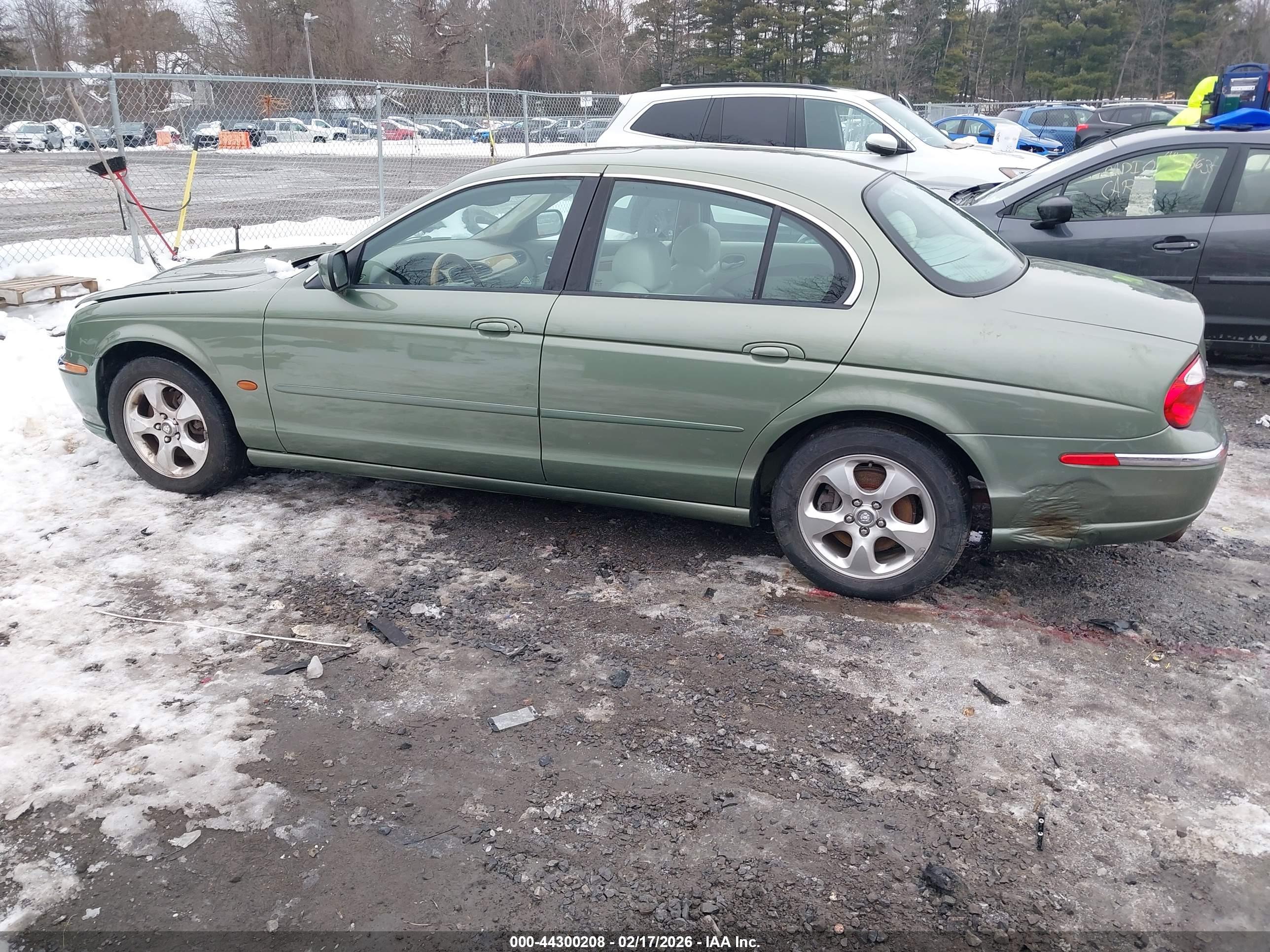 JAGUAR S-TYPE image 3