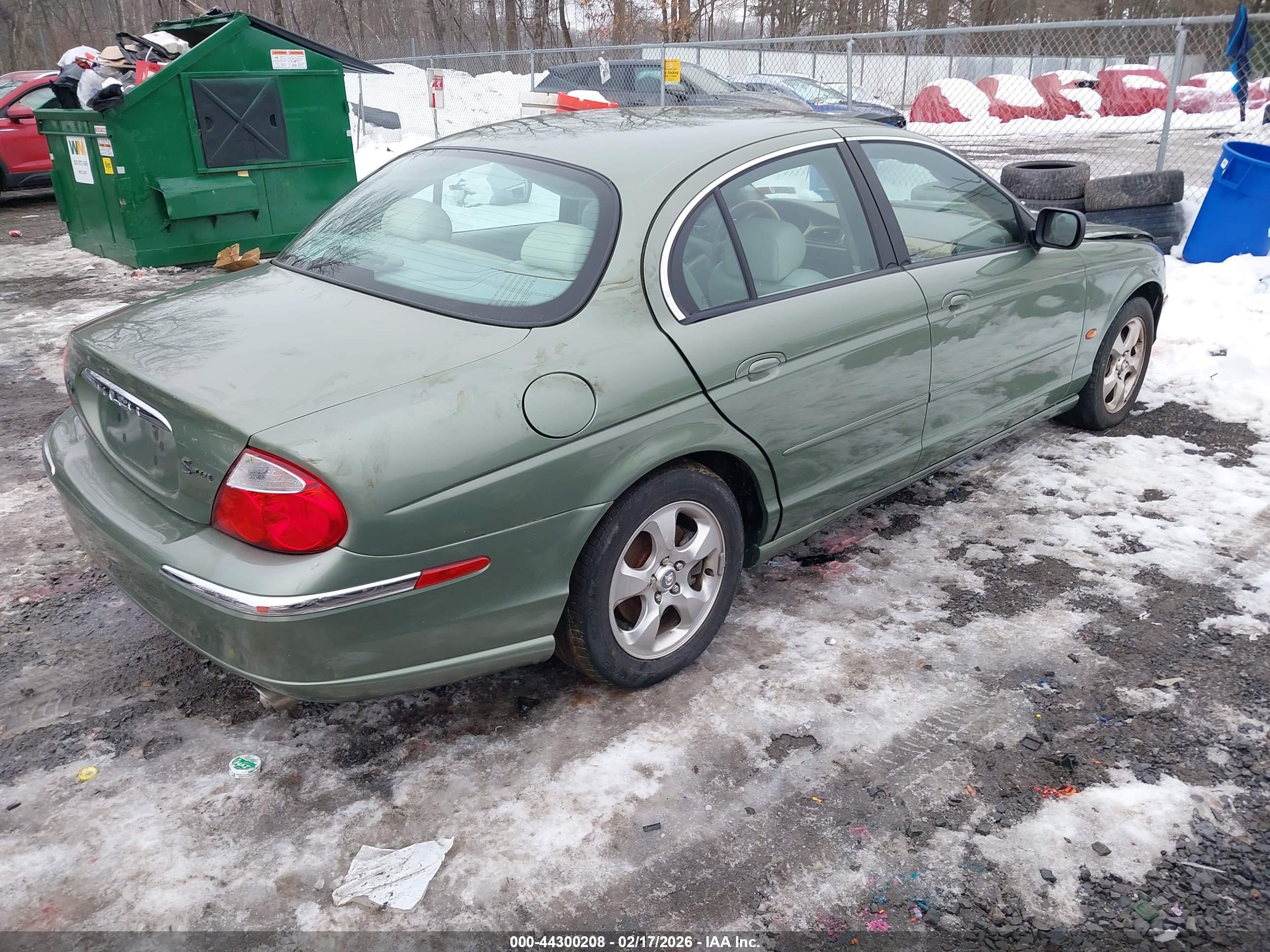 JAGUAR S-TYPE image 4