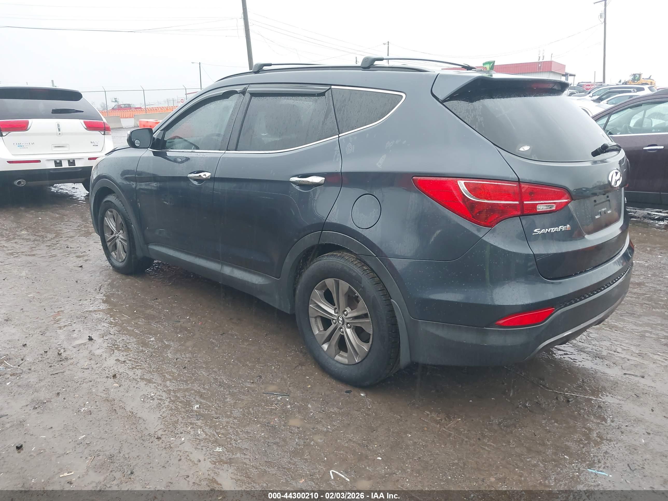 HYUNDAI SANTA image 3