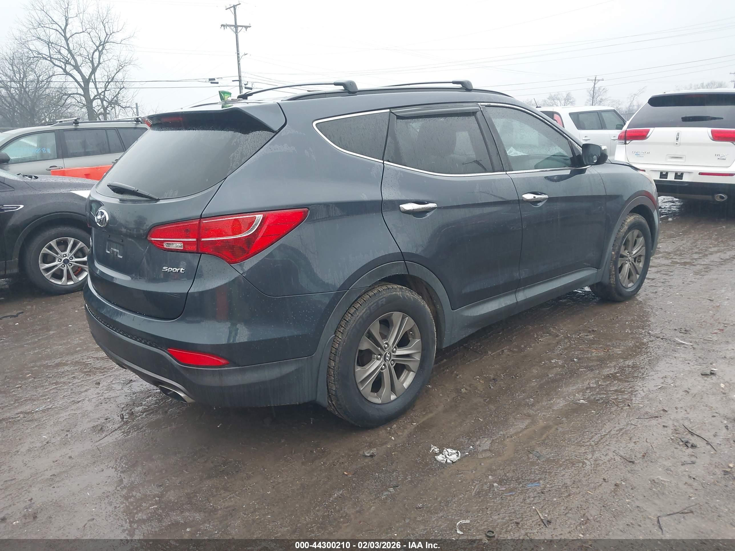 HYUNDAI SANTA image 4