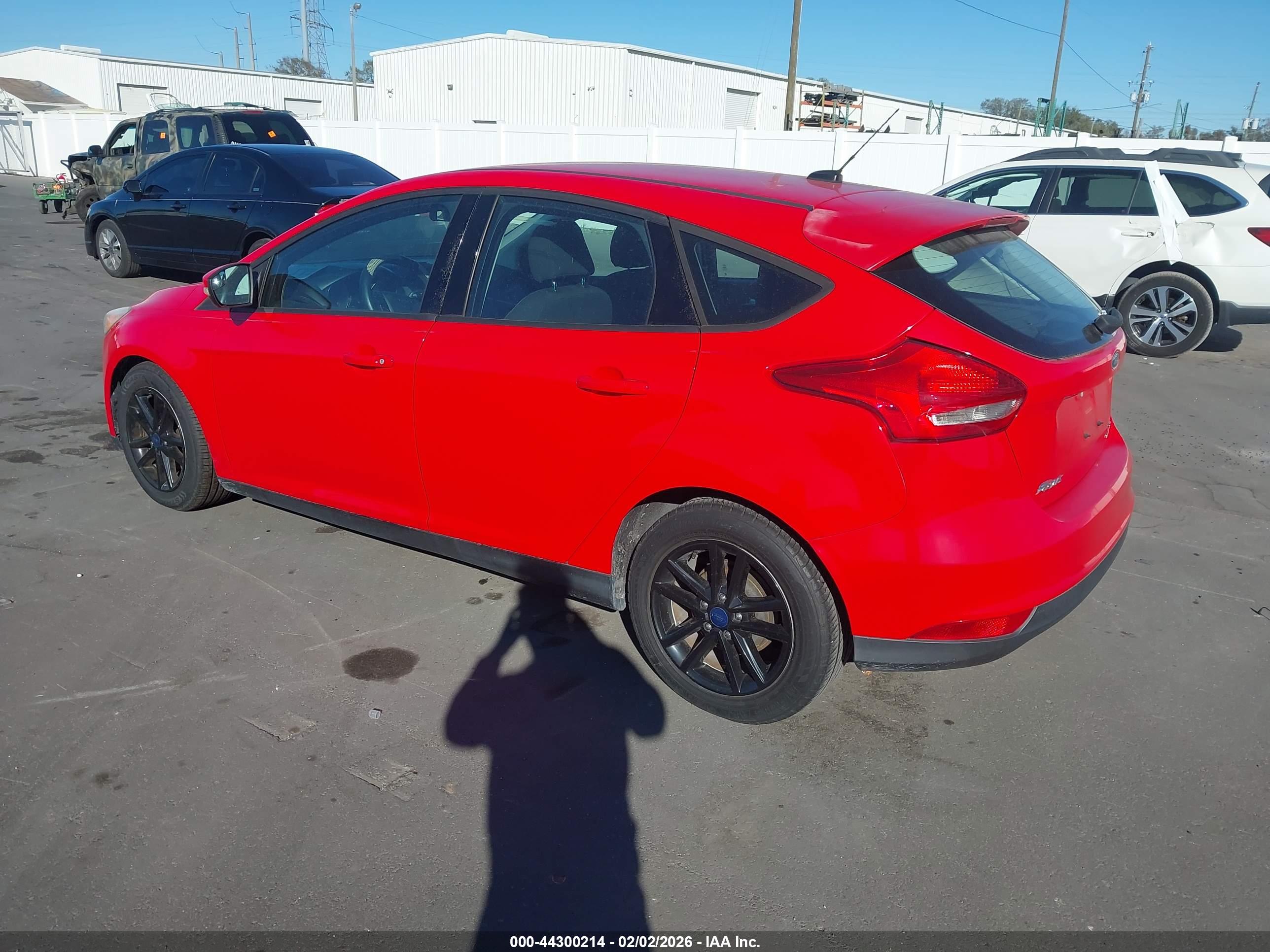 FORD FOCUS image 3