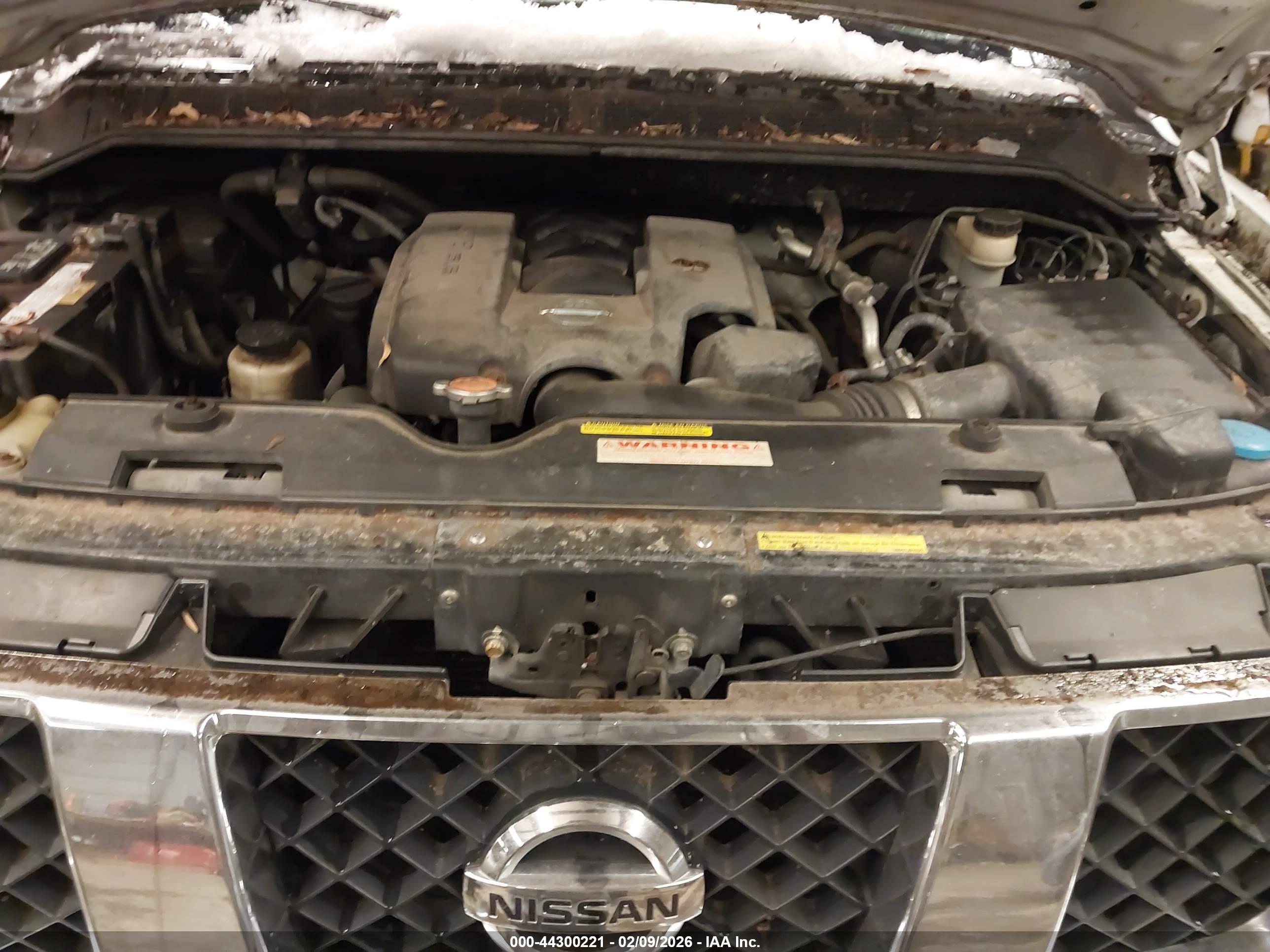 NISSAN TITAN image 10