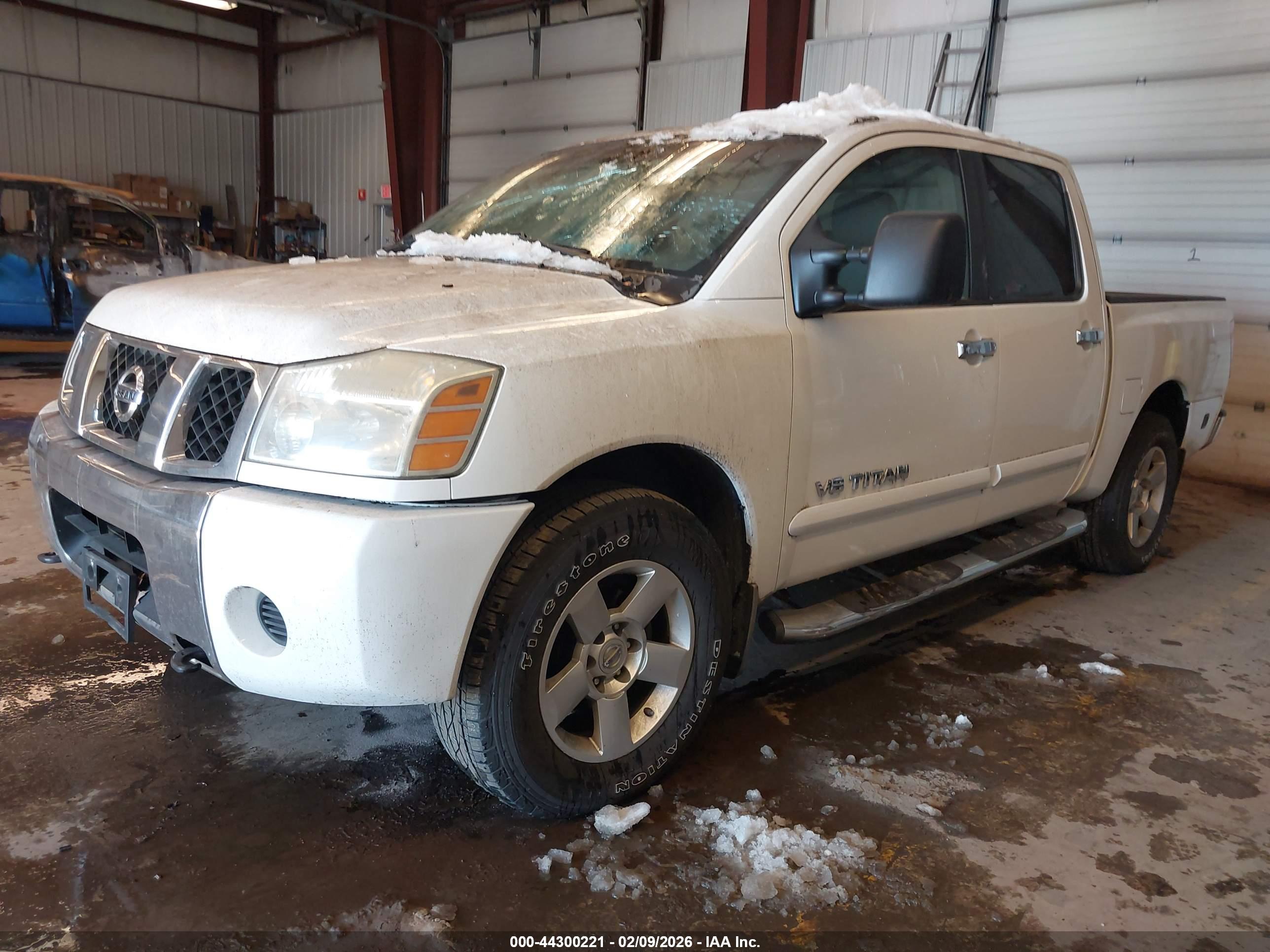 NISSAN TITAN image 2