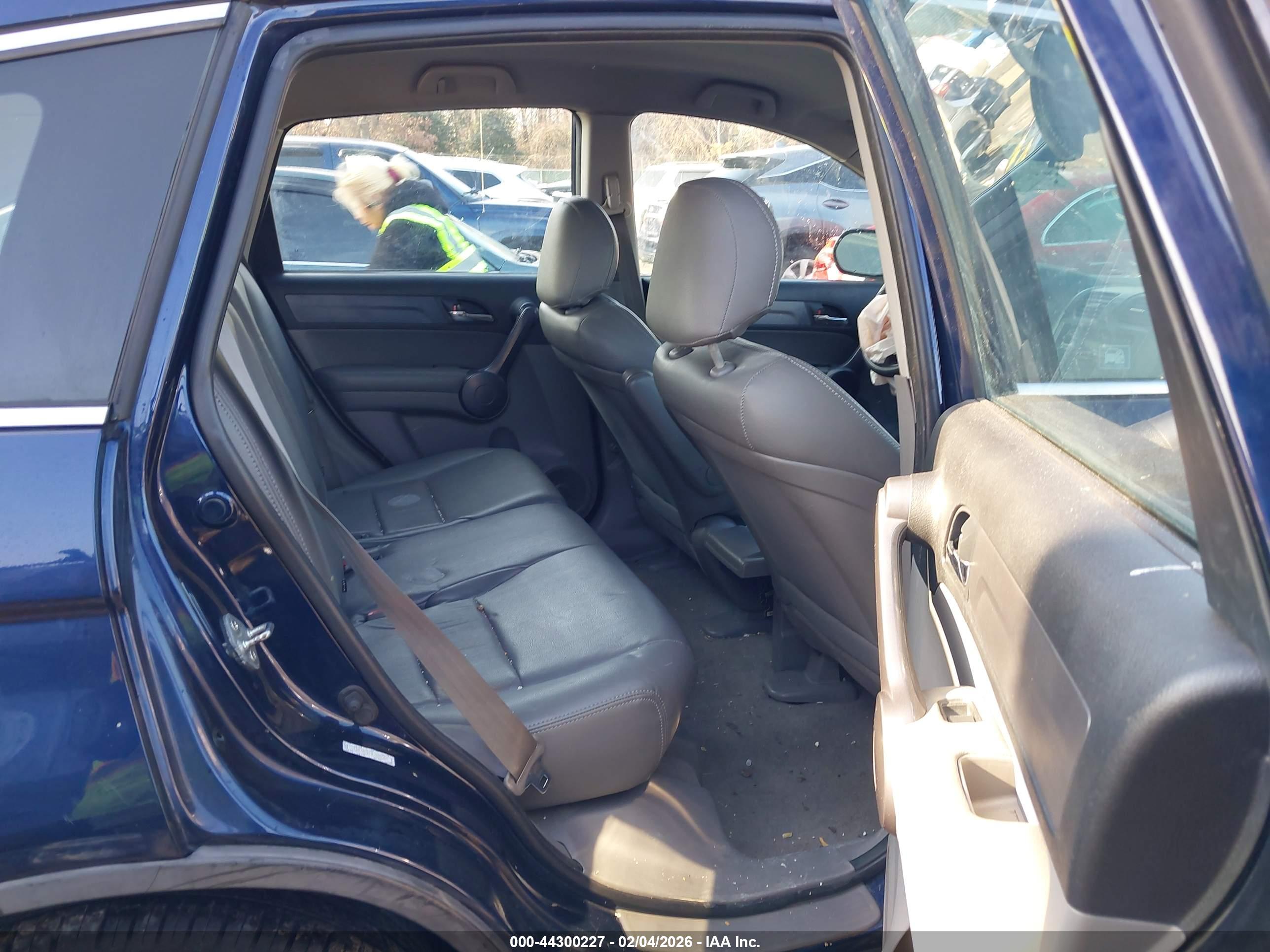 HONDA CR-V image 8