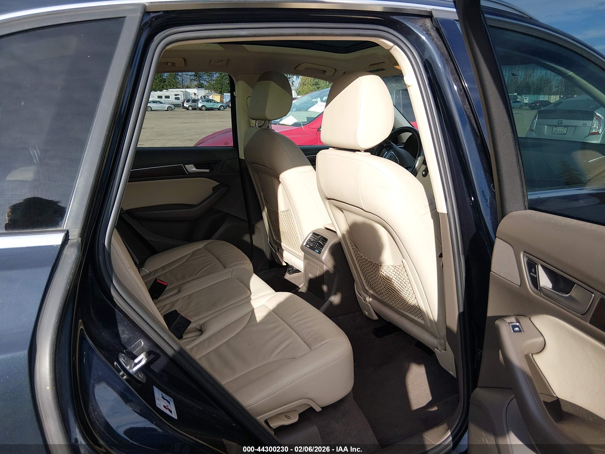AUDI Q5 image 8