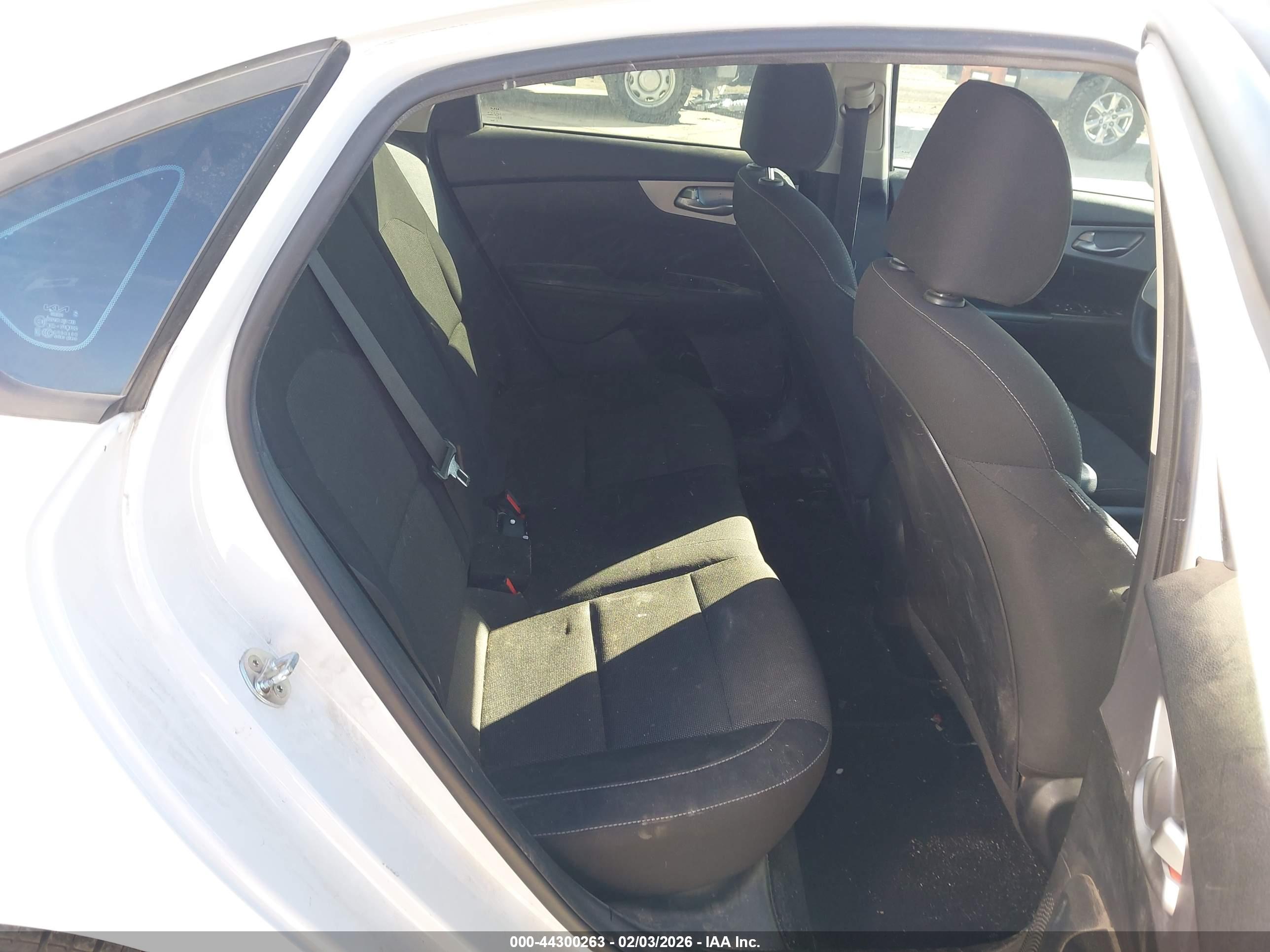 KIA FORTE image 8