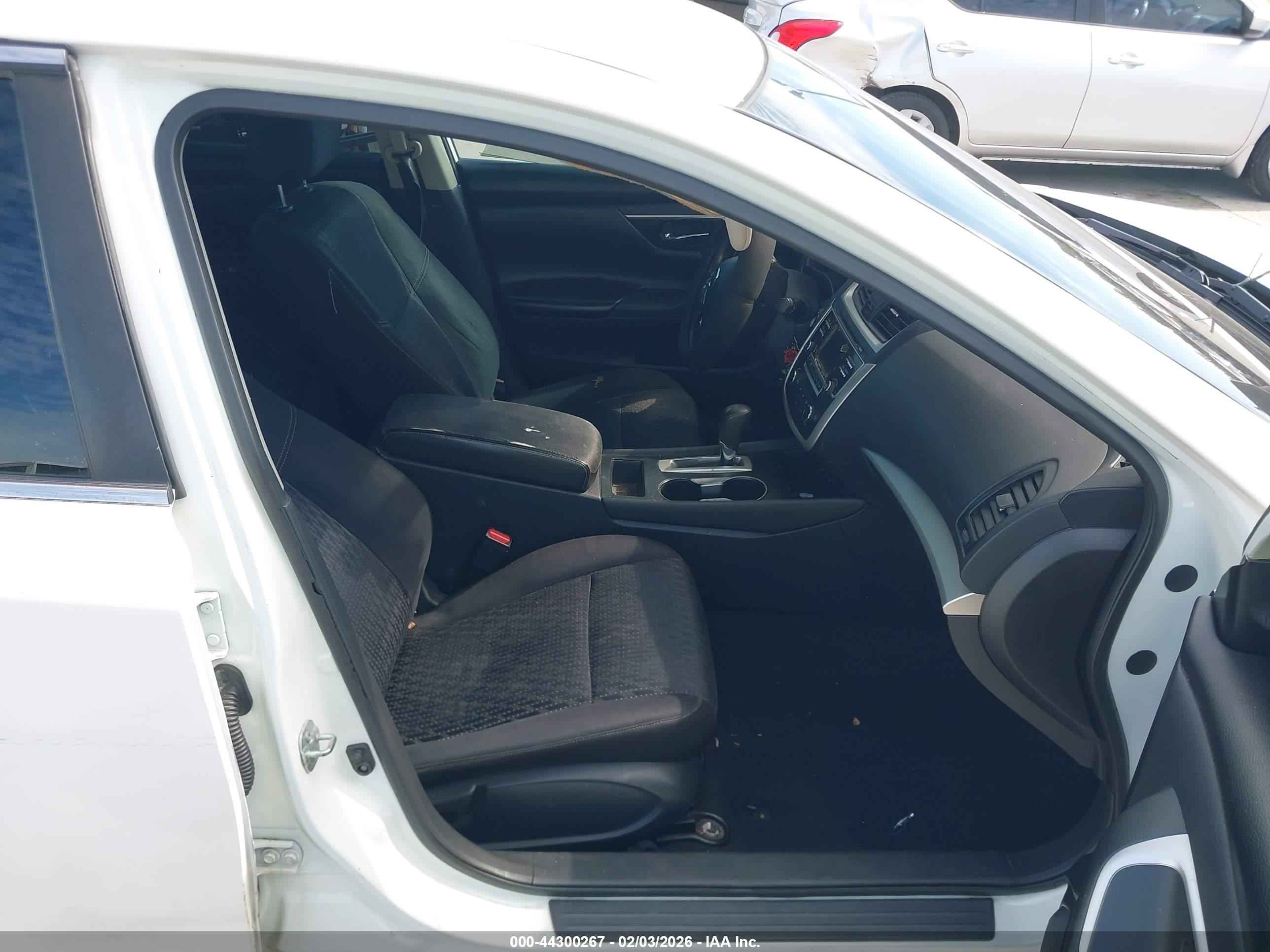 NISSAN ALTIMA image 5