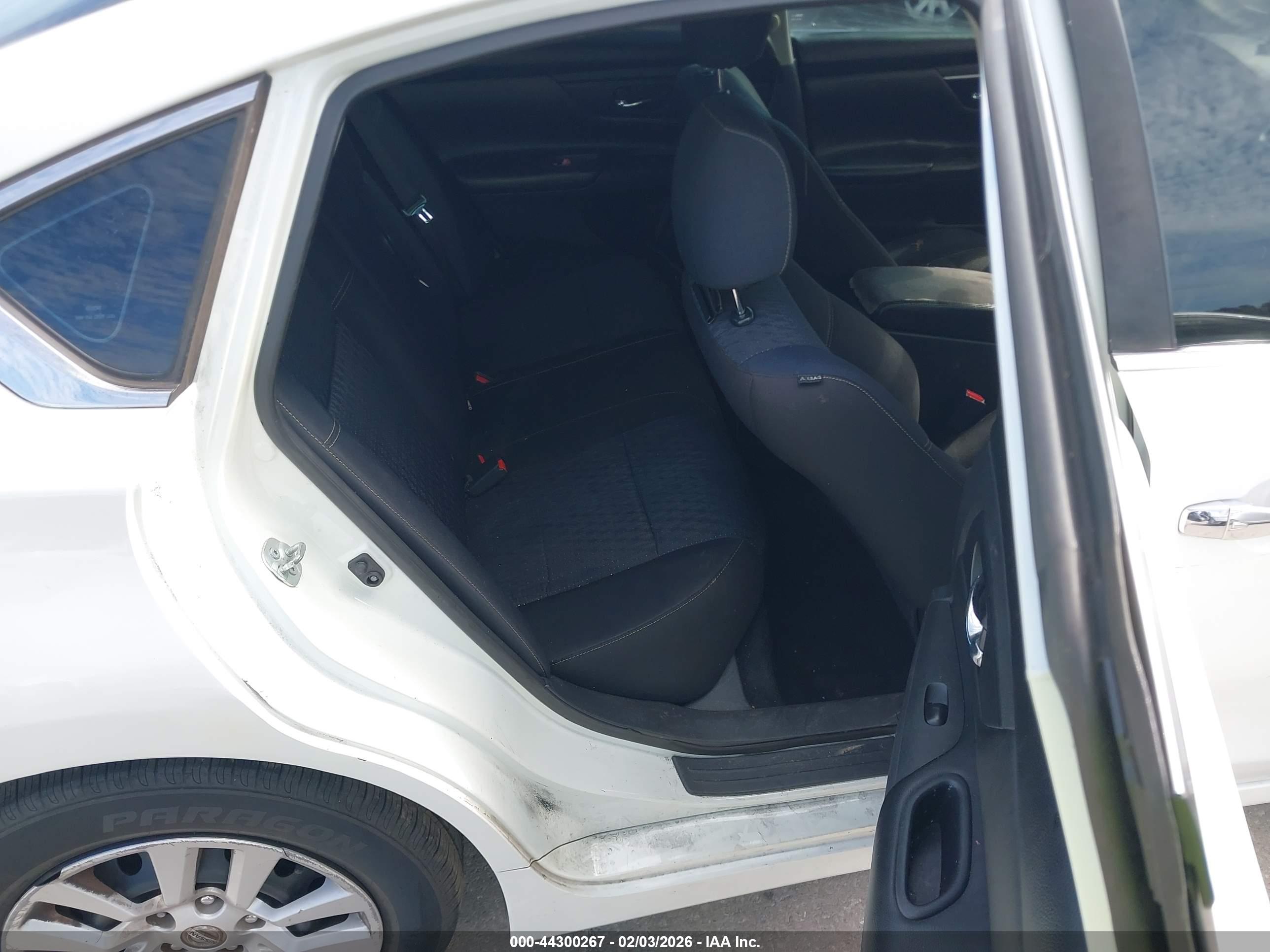 NISSAN ALTIMA image 8