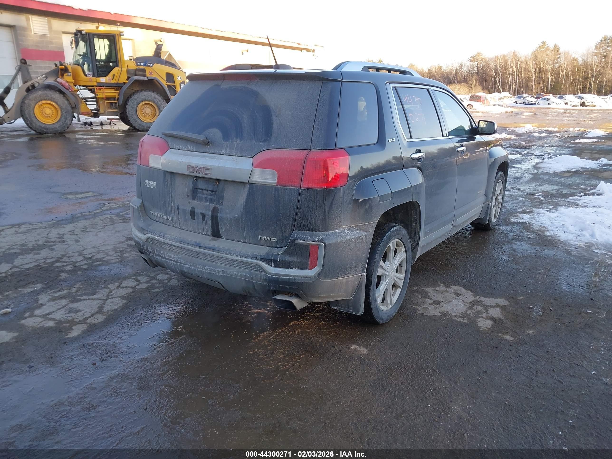 GMC TERRAIN image 4