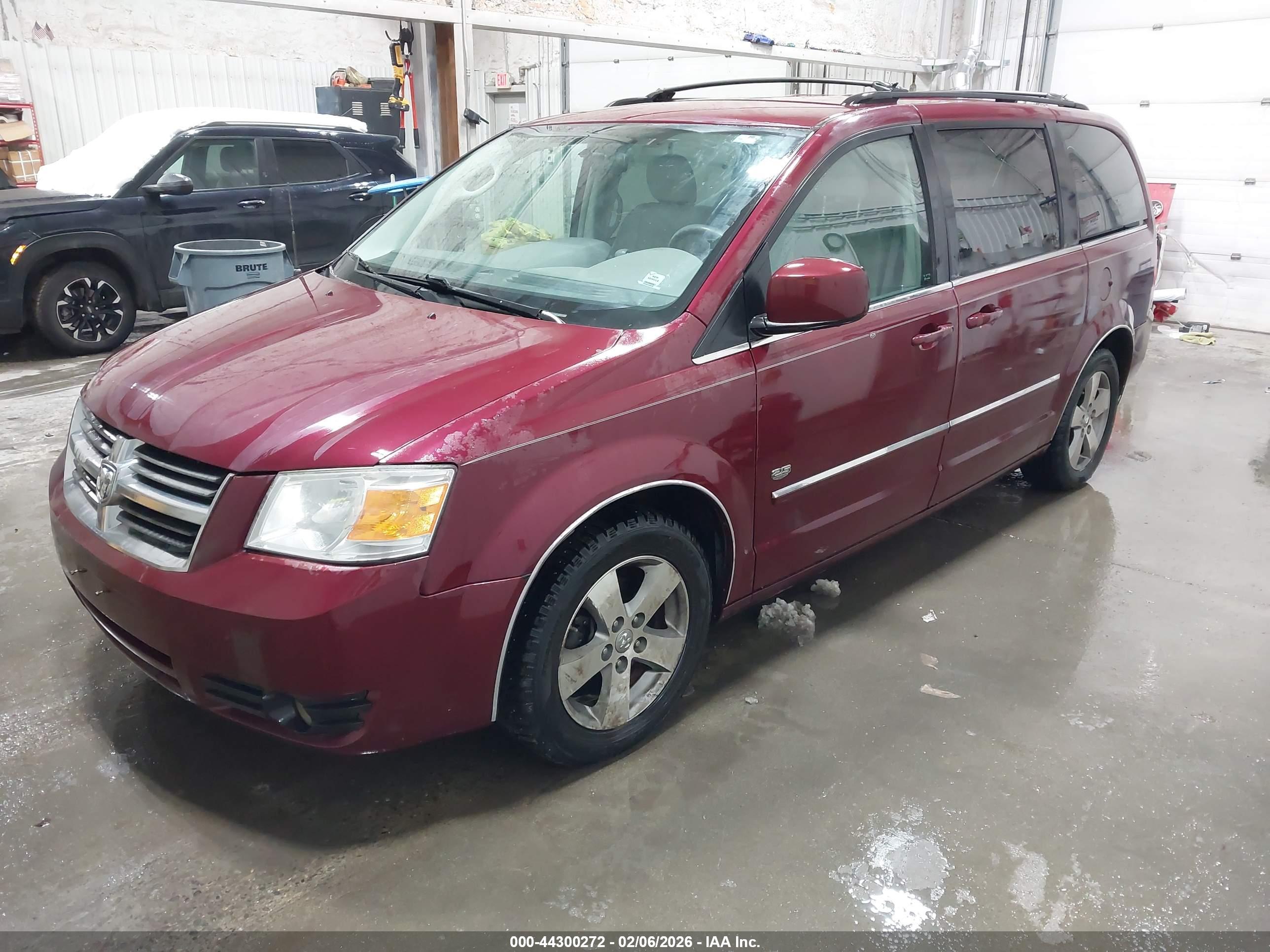 DODGE GRAND image 2