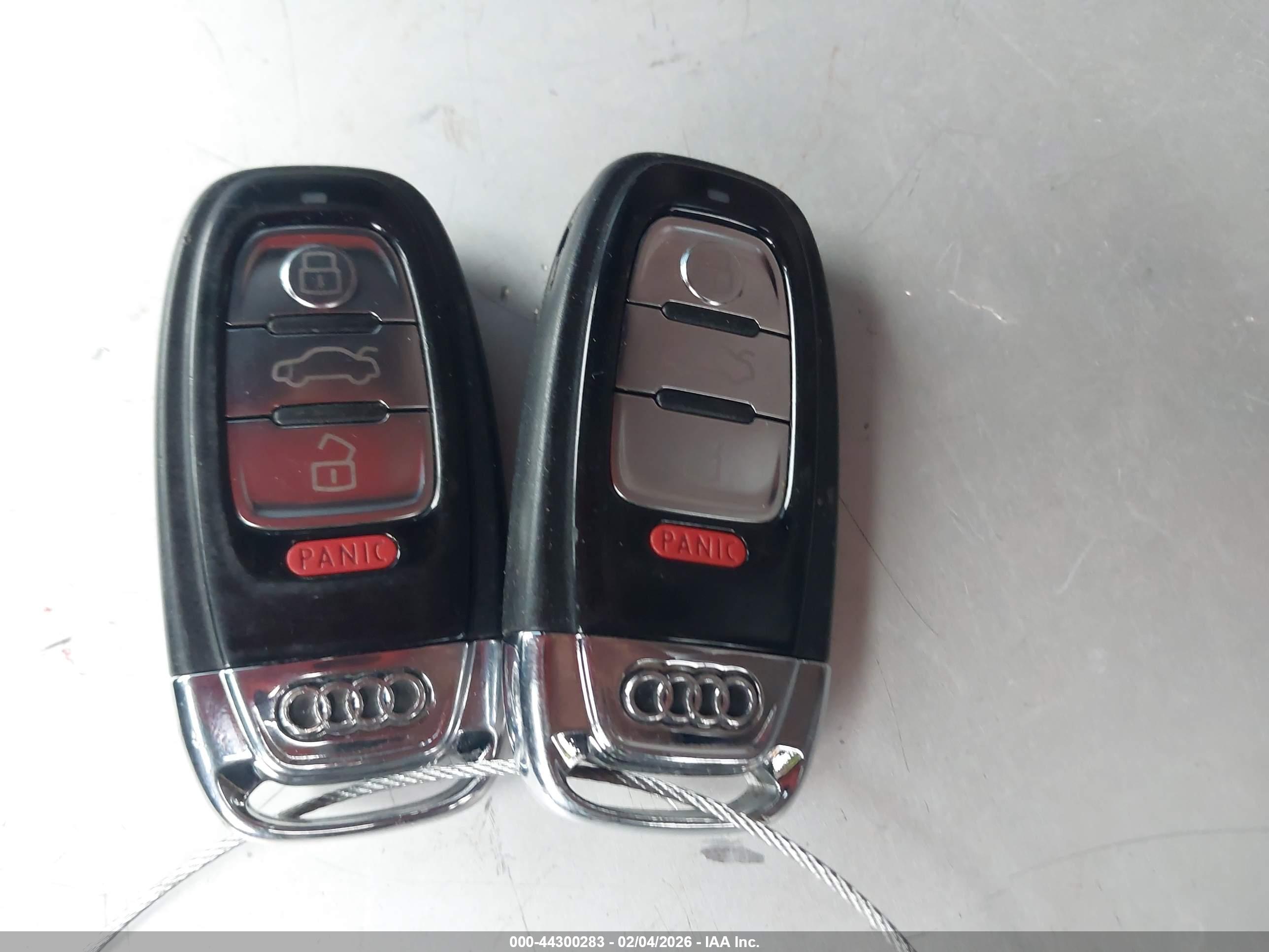 AUDI A8 image 11