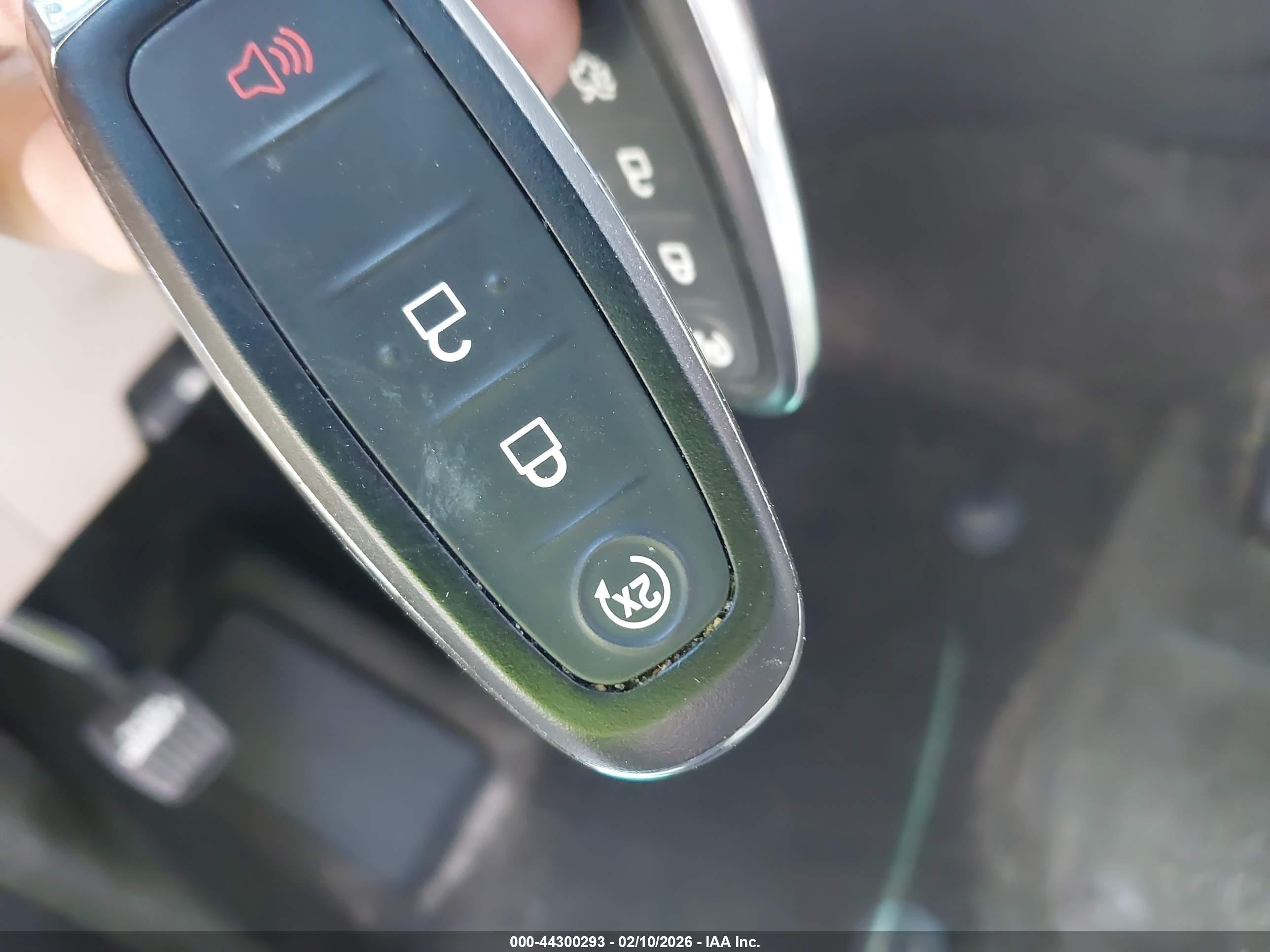 FORD EXPLORER image 11