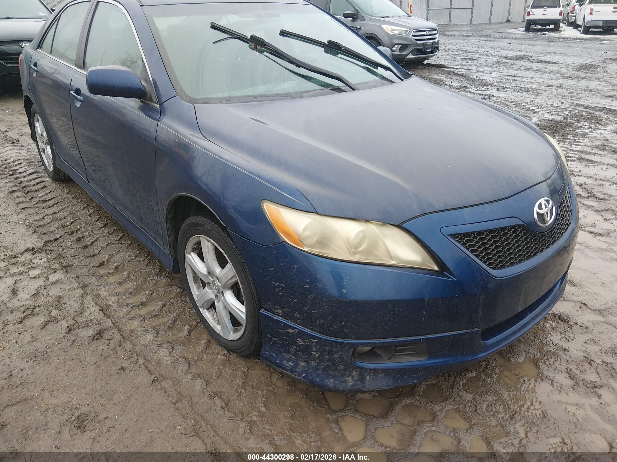 TOYOTA CAMRY image 6