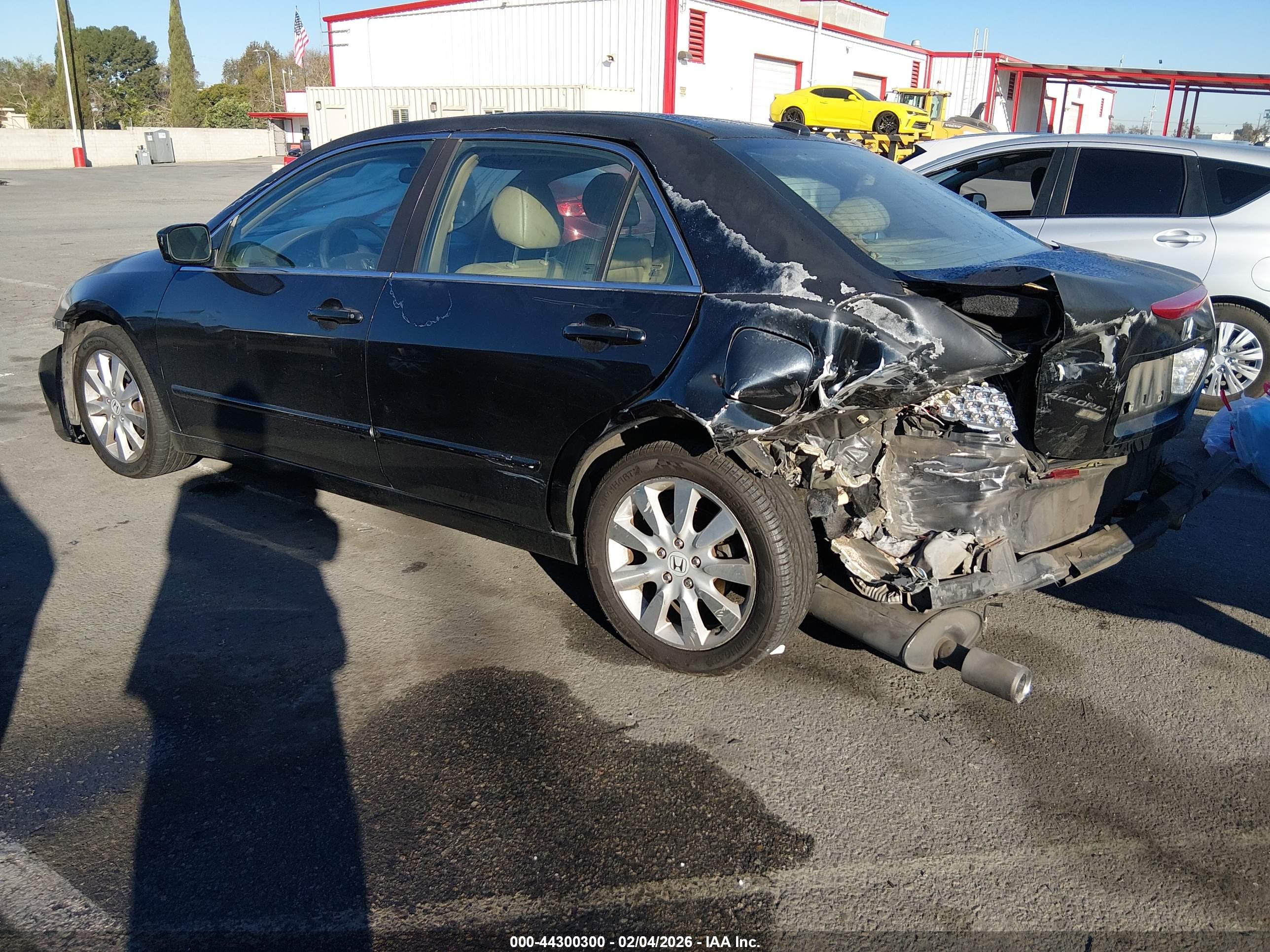 HONDA ACCORD image 3