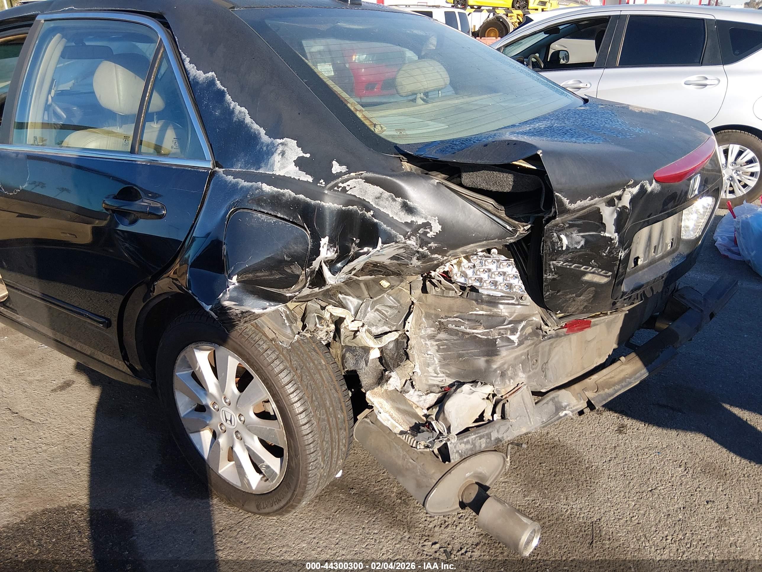 HONDA ACCORD image 6