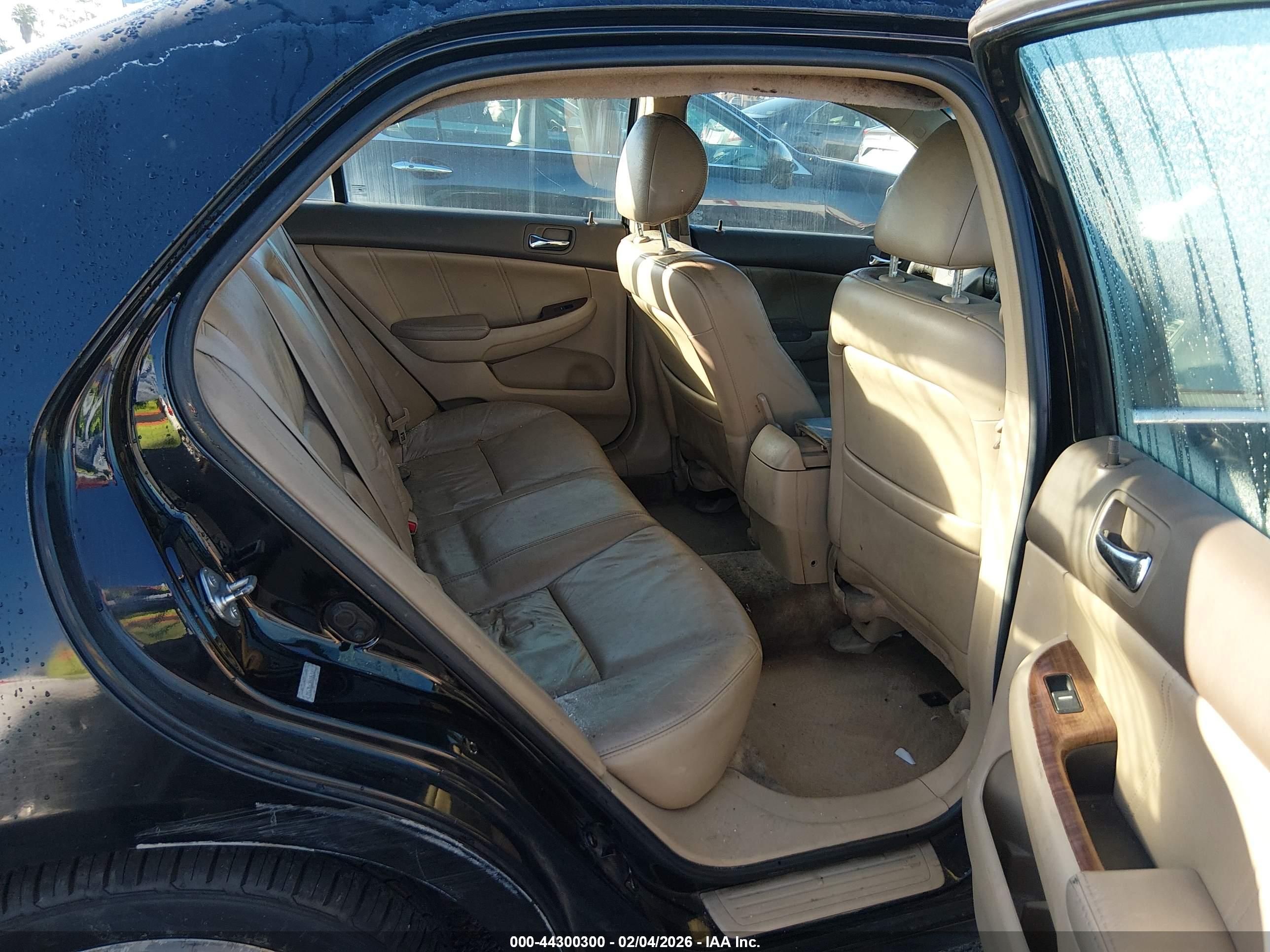 HONDA ACCORD image 8