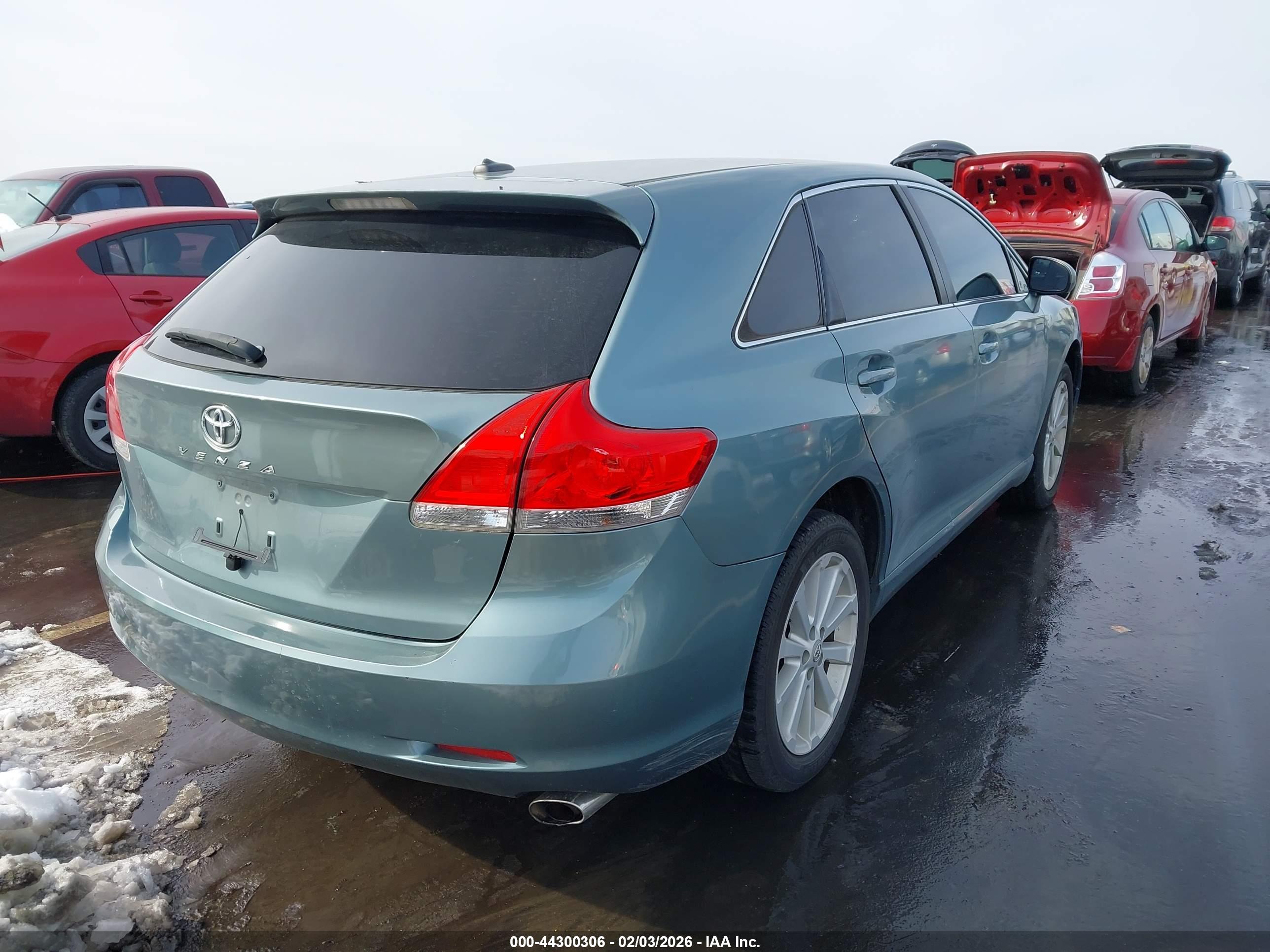 TOYOTA VENZA image 4