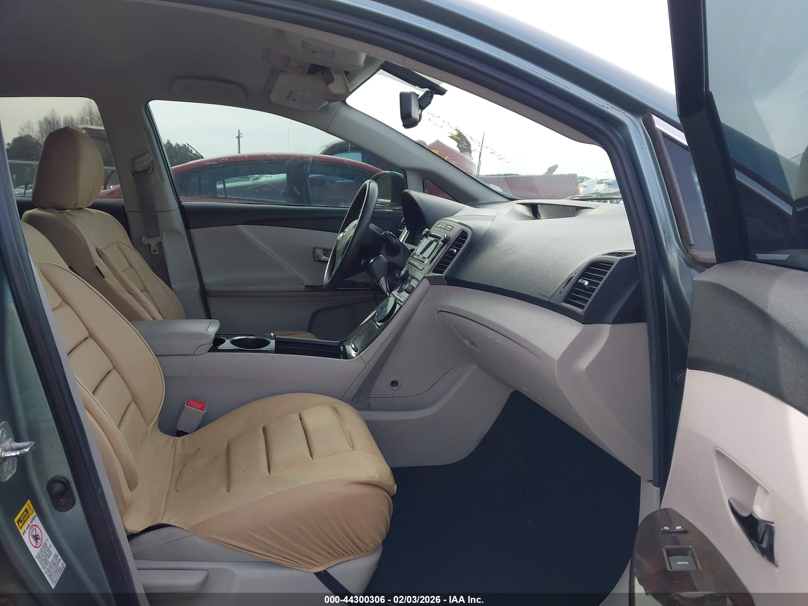 TOYOTA VENZA image 5