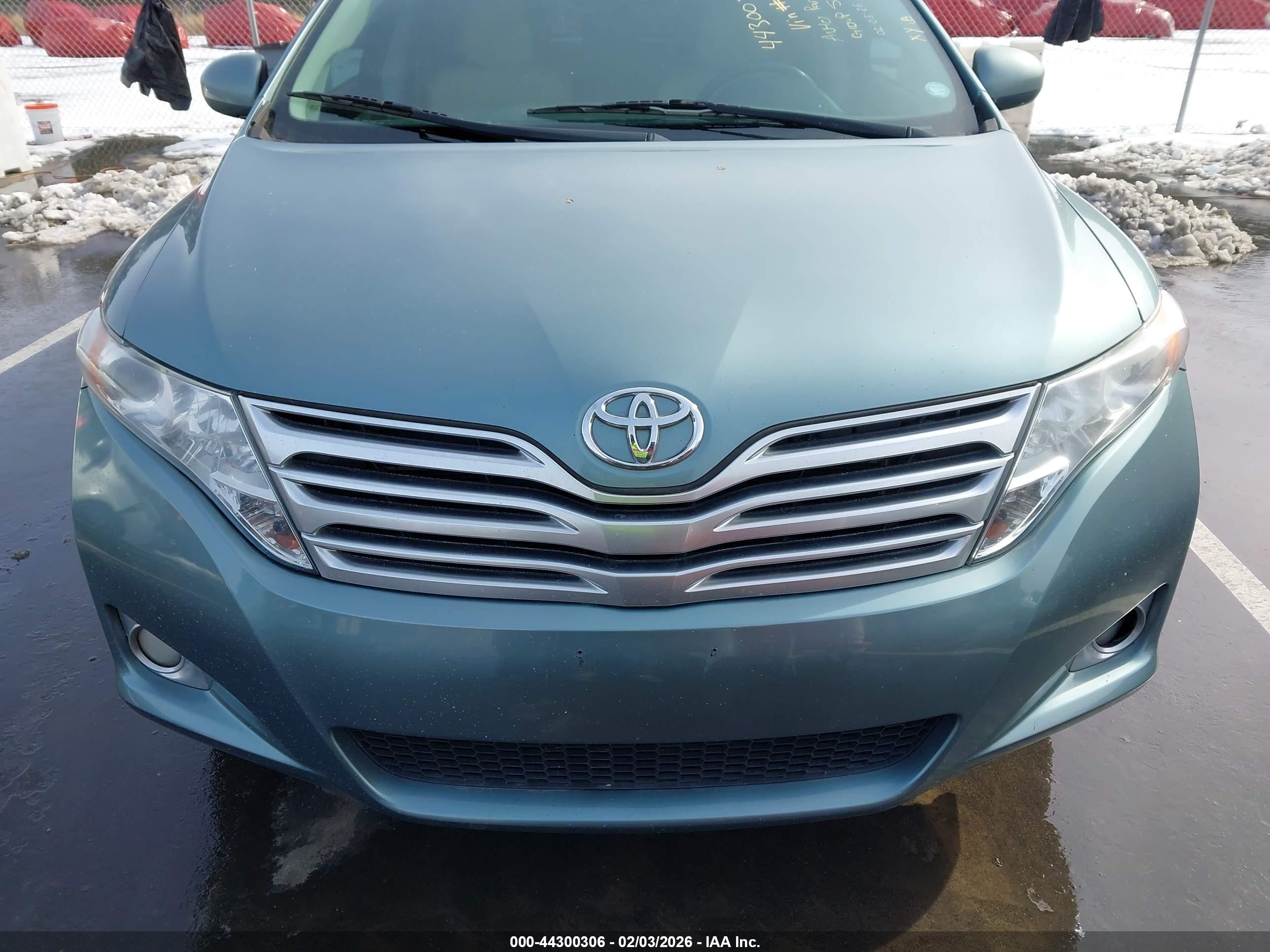 TOYOTA VENZA image 6