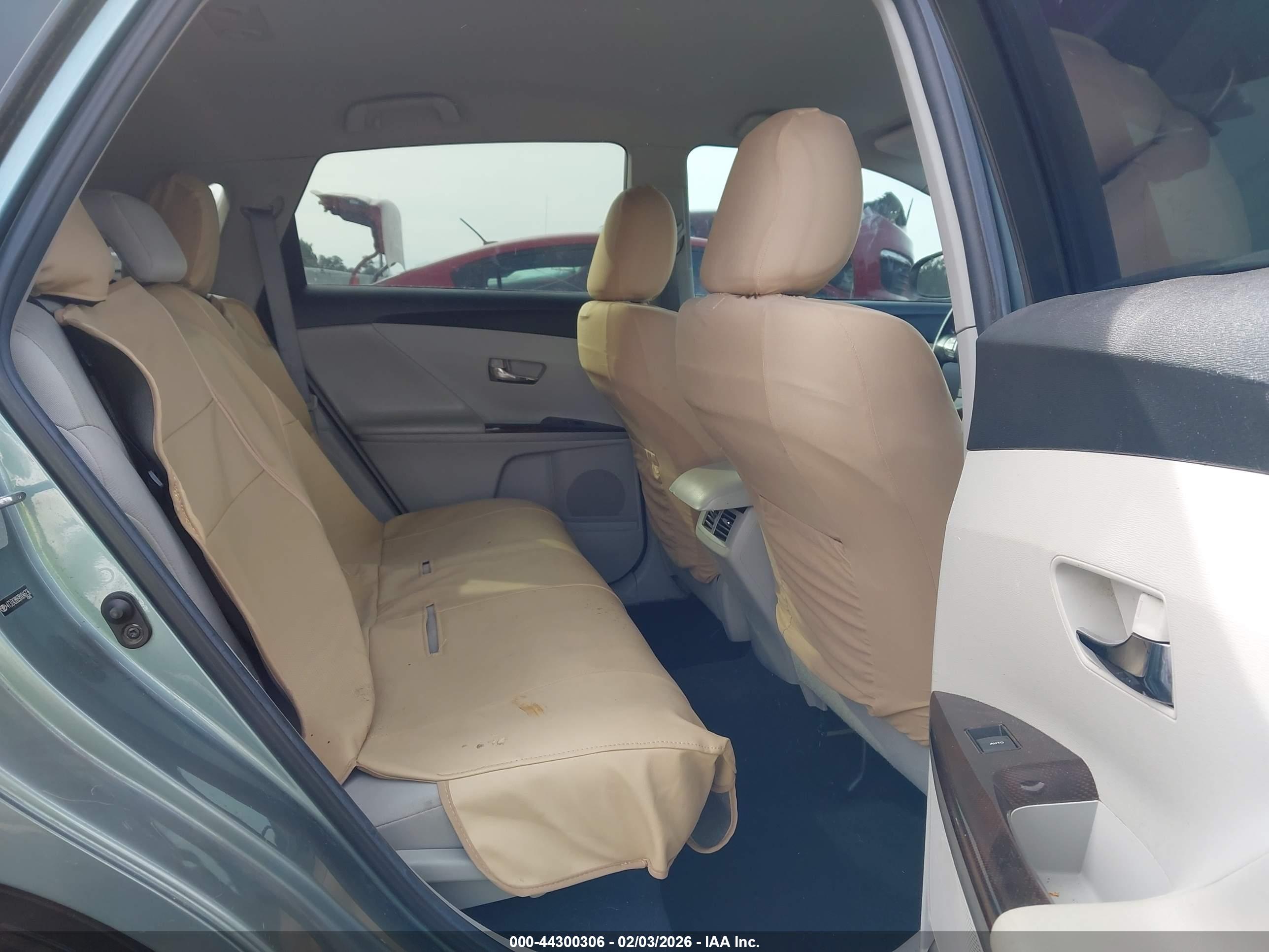 TOYOTA VENZA image 8