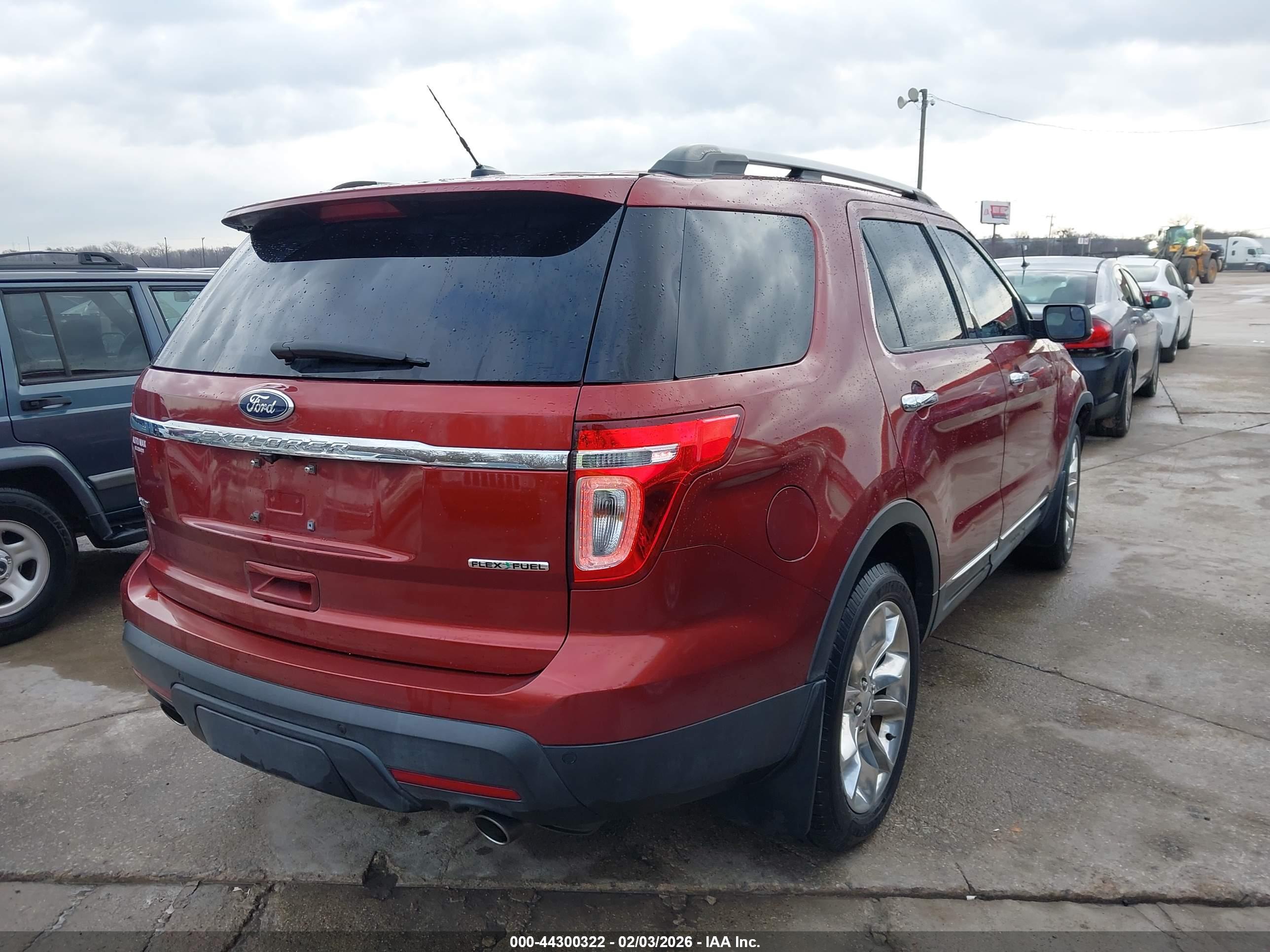 FORD EXPLORER image 4