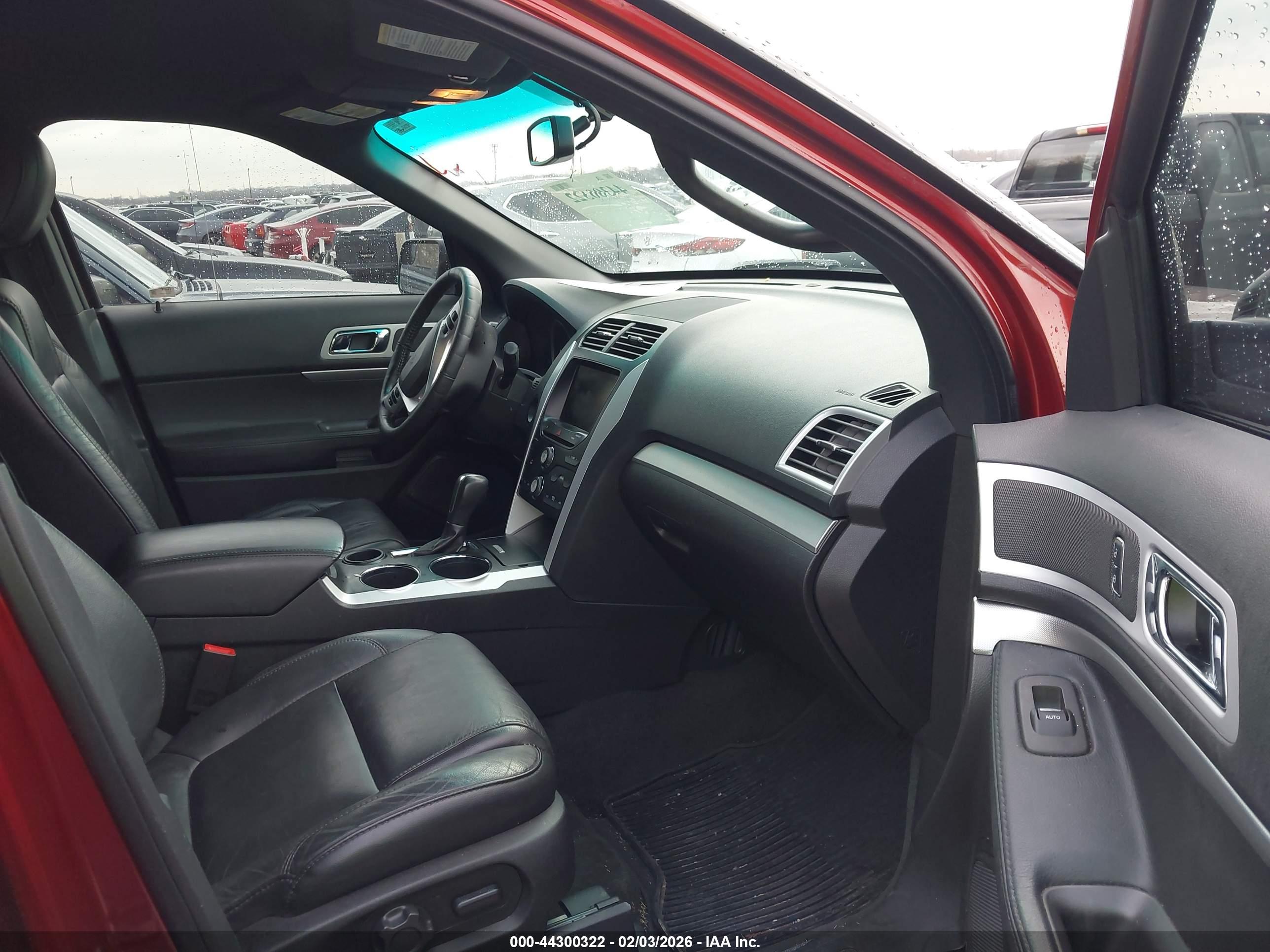 FORD EXPLORER image 5