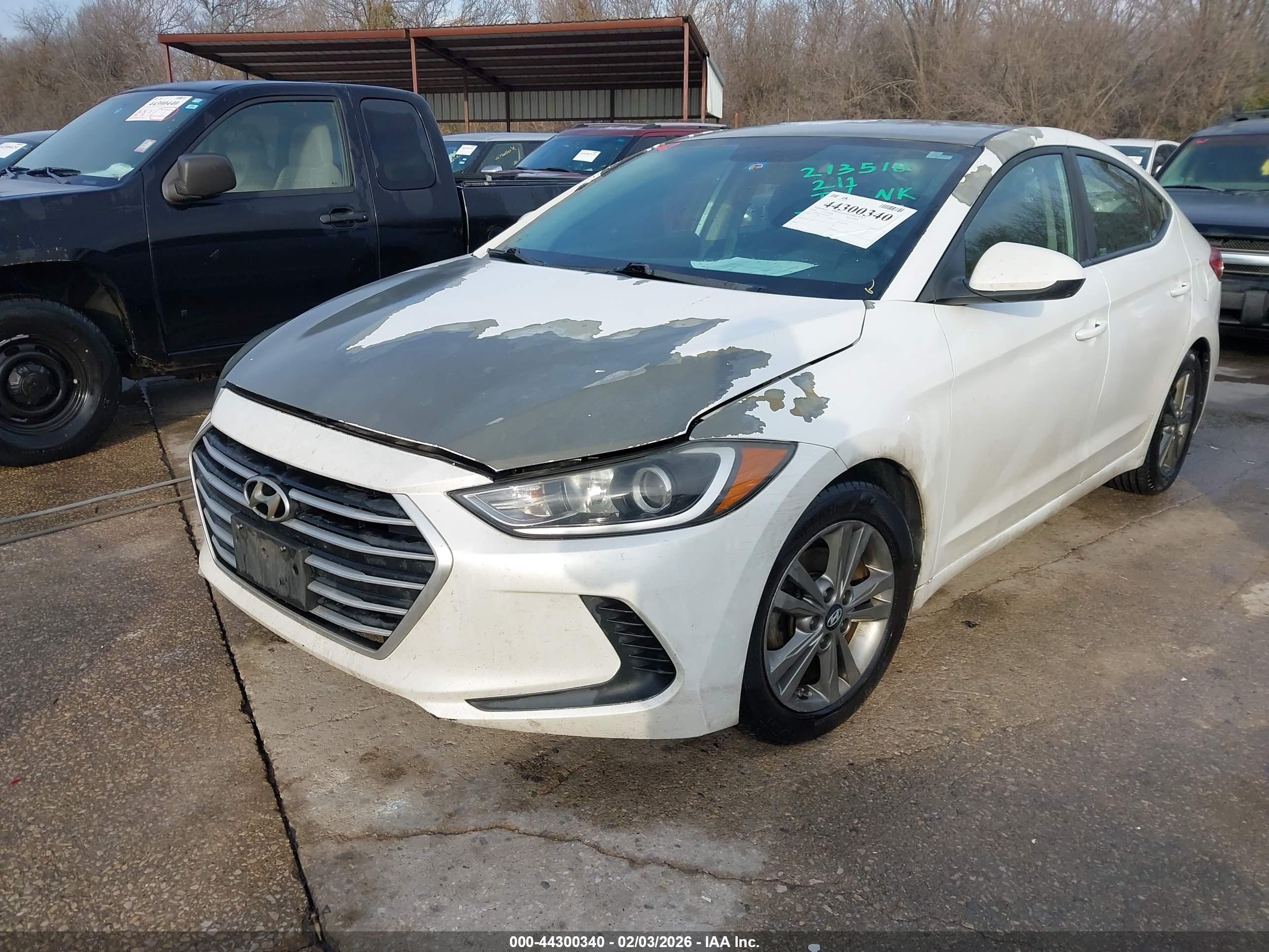 HYUNDAI ELANTRA image 2