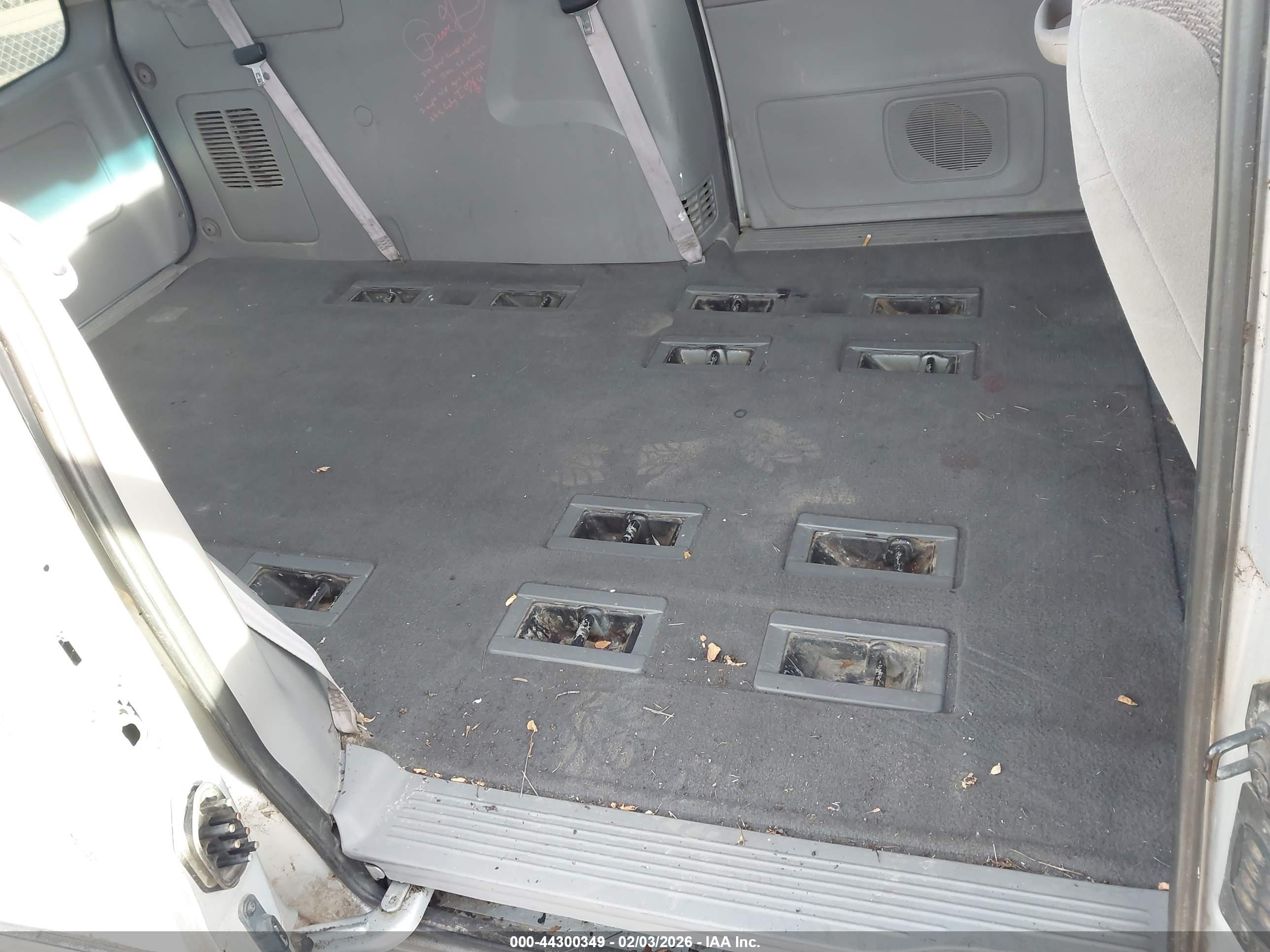 FORD WINDSTAR image 8