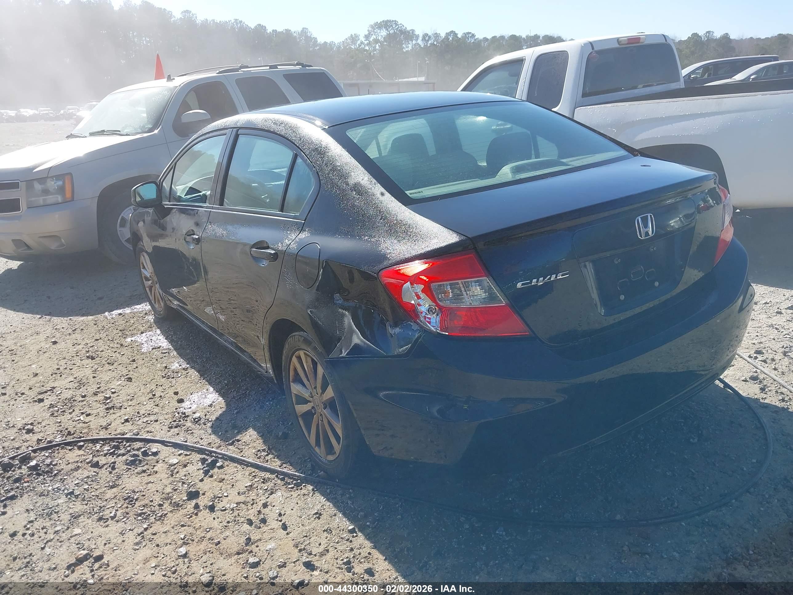 HONDA CIVIC image 3