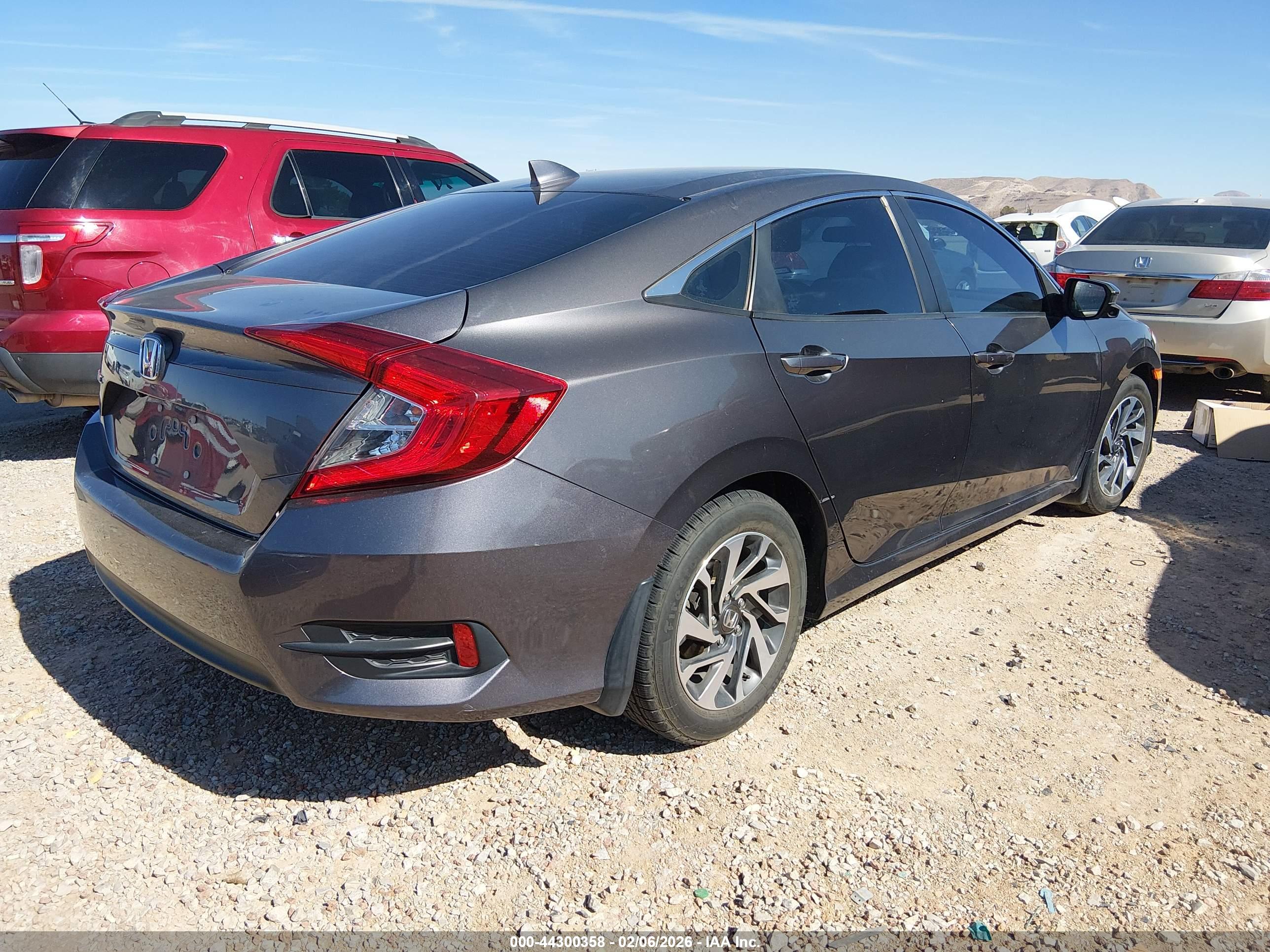 HONDA CIVIC image 4