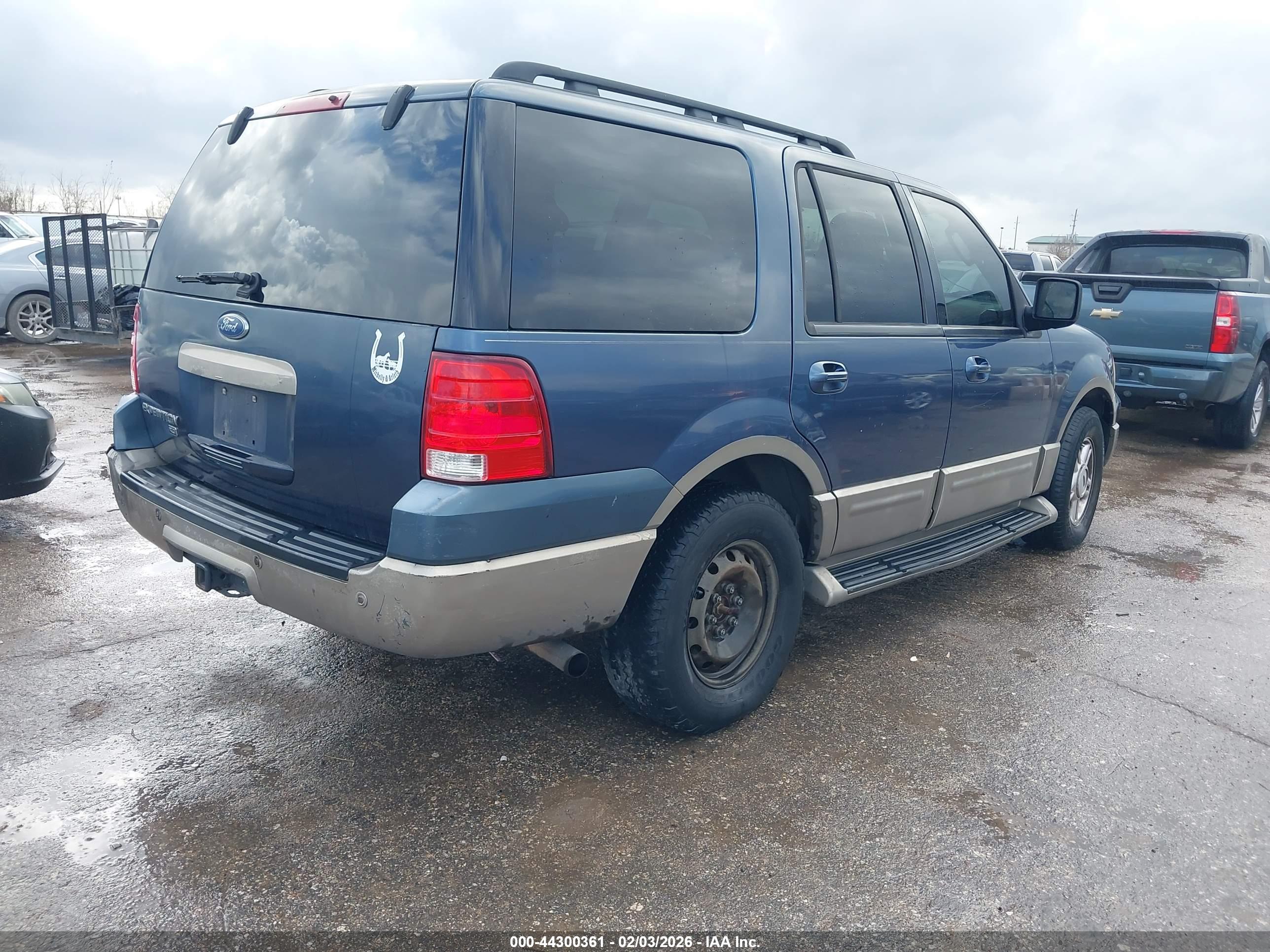 FORD EXPEDITION image 4