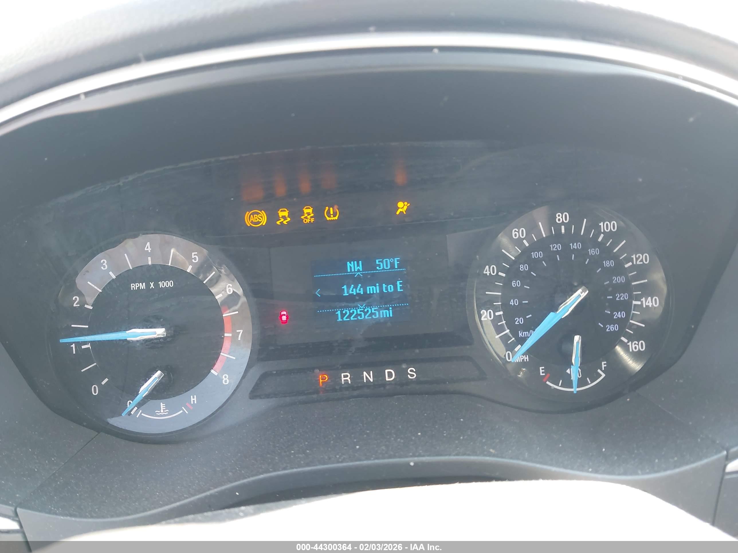 FORD FUSION image 7