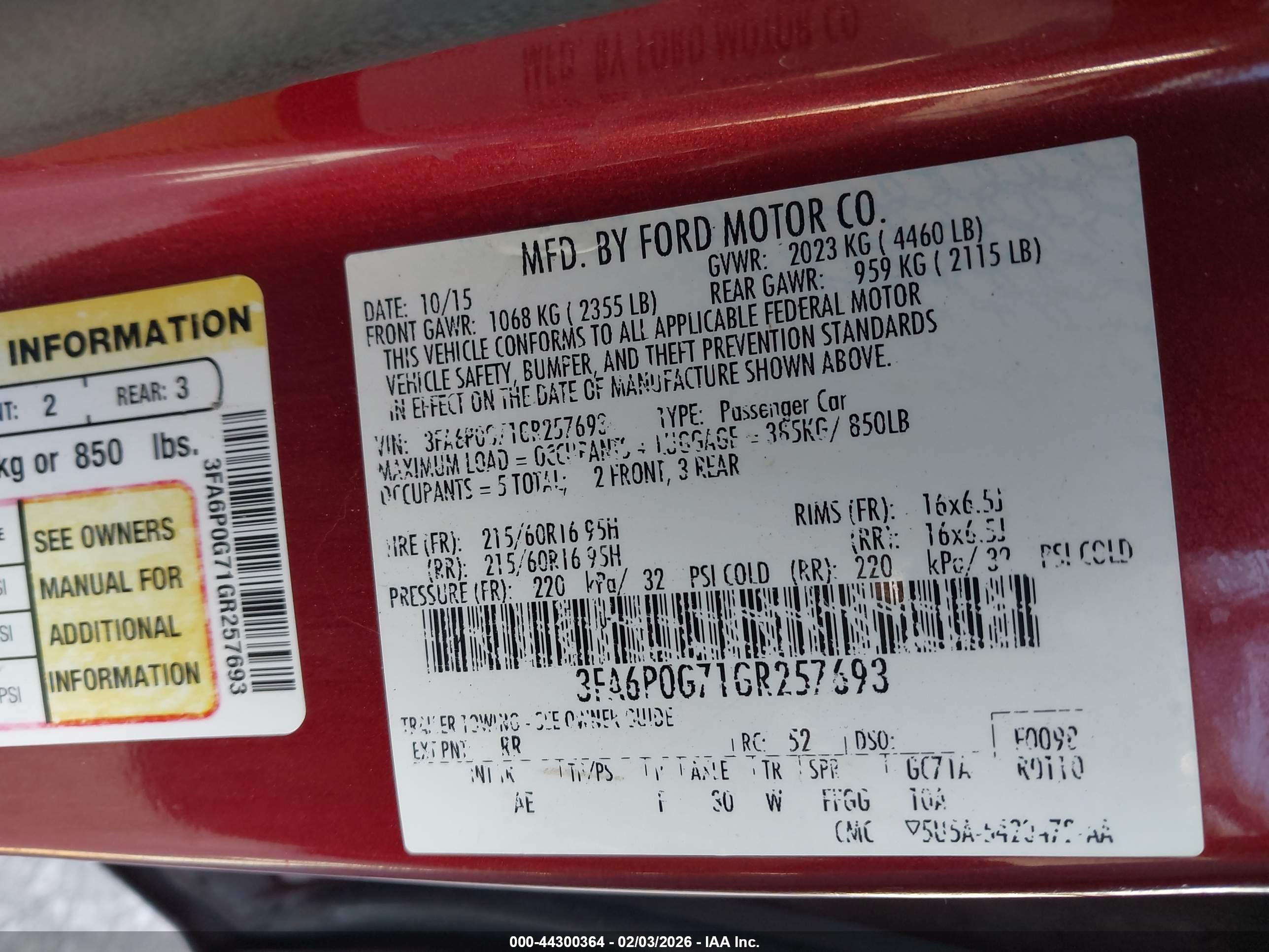 FORD FUSION image 9