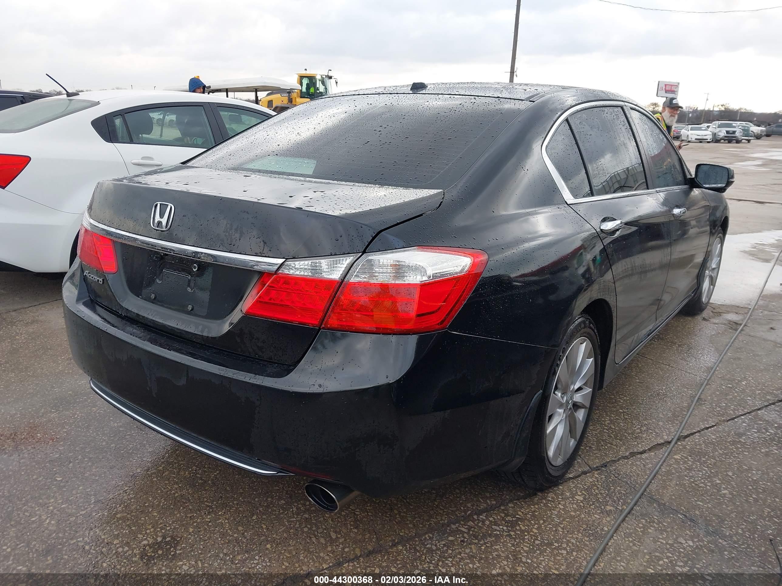 HONDA ACCORD image 4