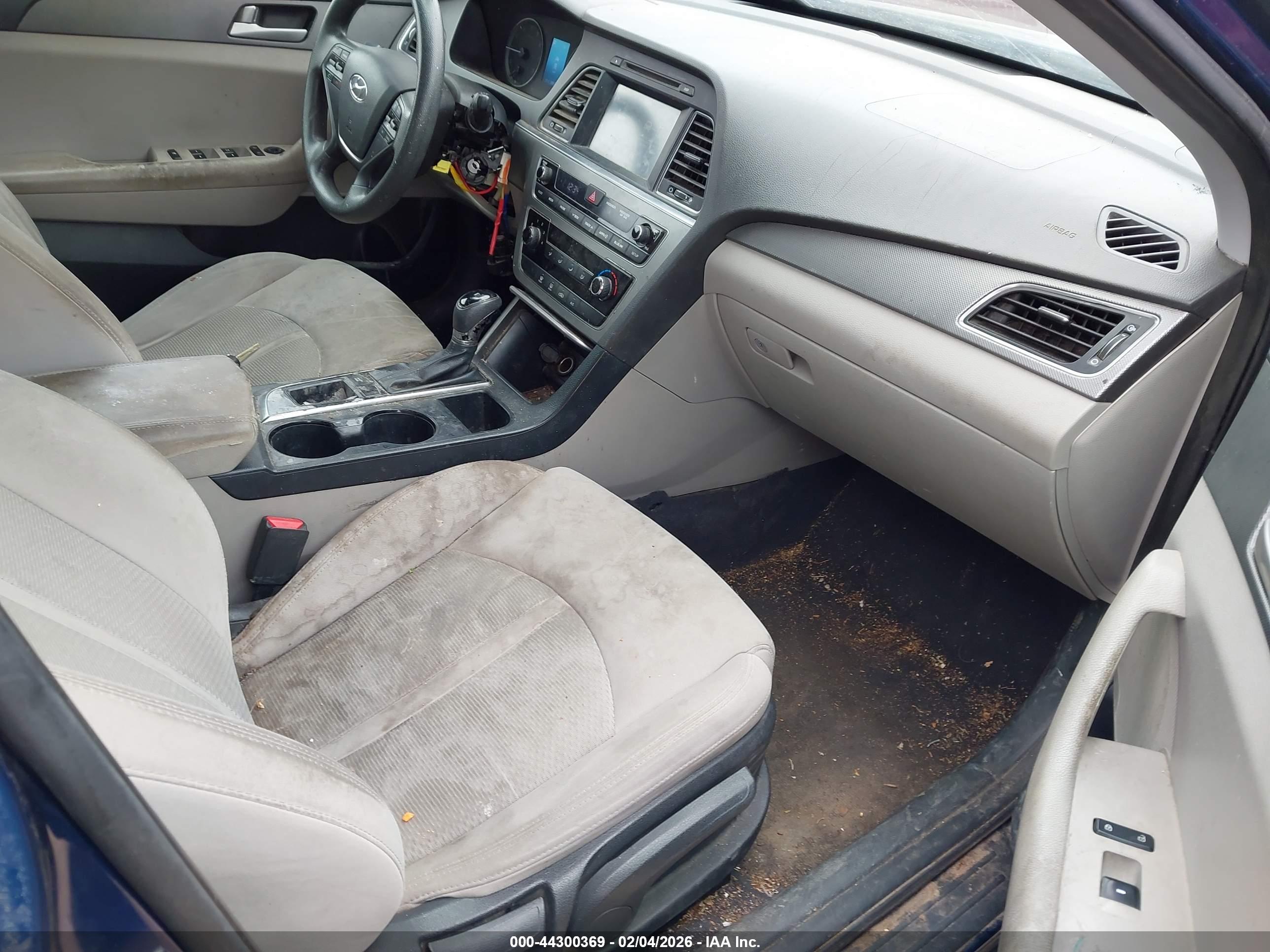 HYUNDAI SONATA image 5