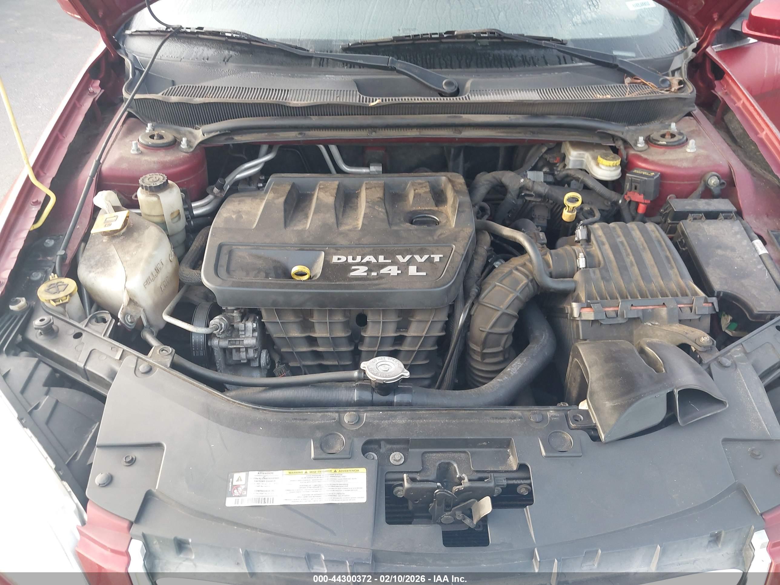 CHRYSLER 200 image 10