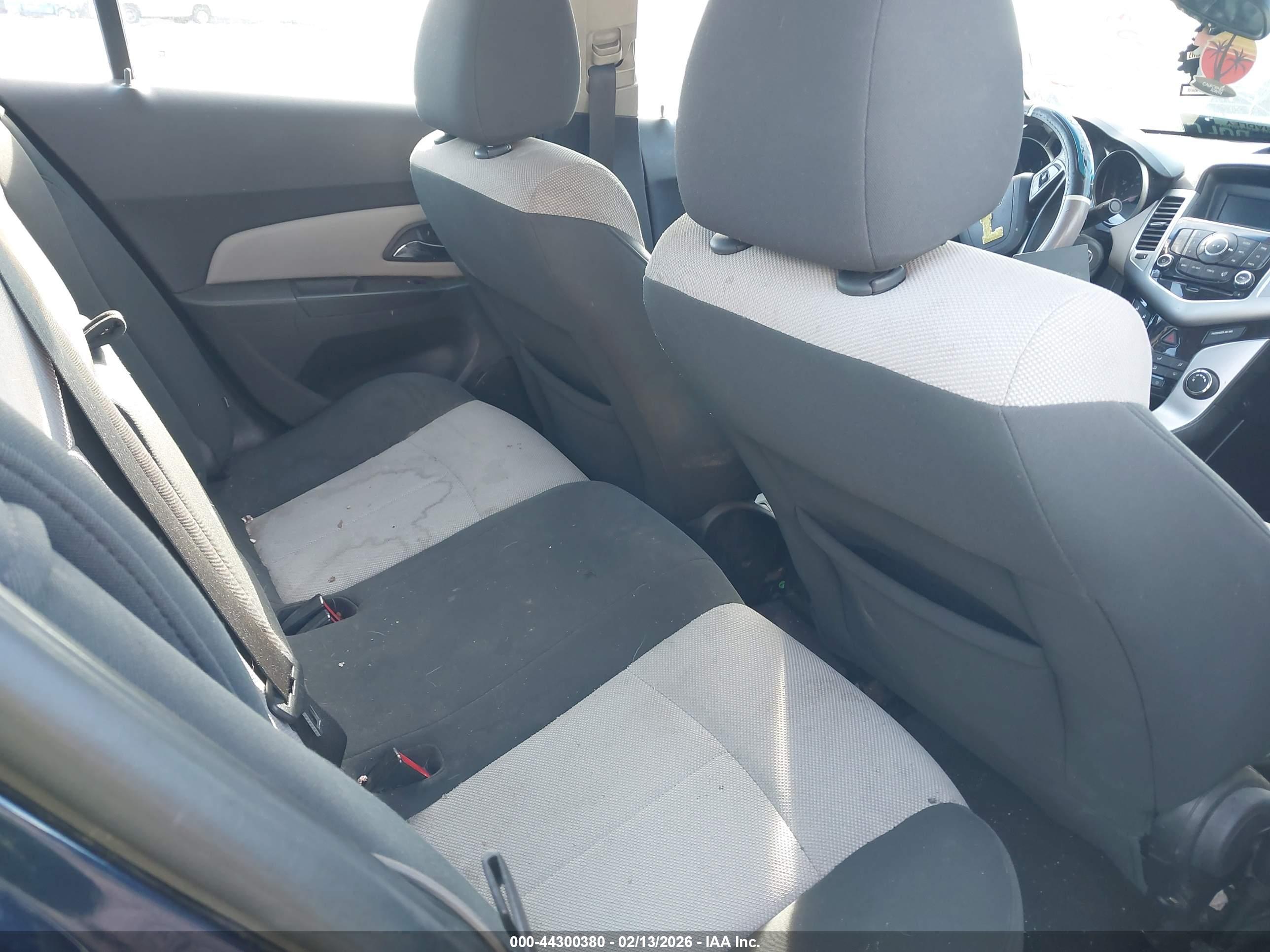 CHEVROLET CRUZE image 8