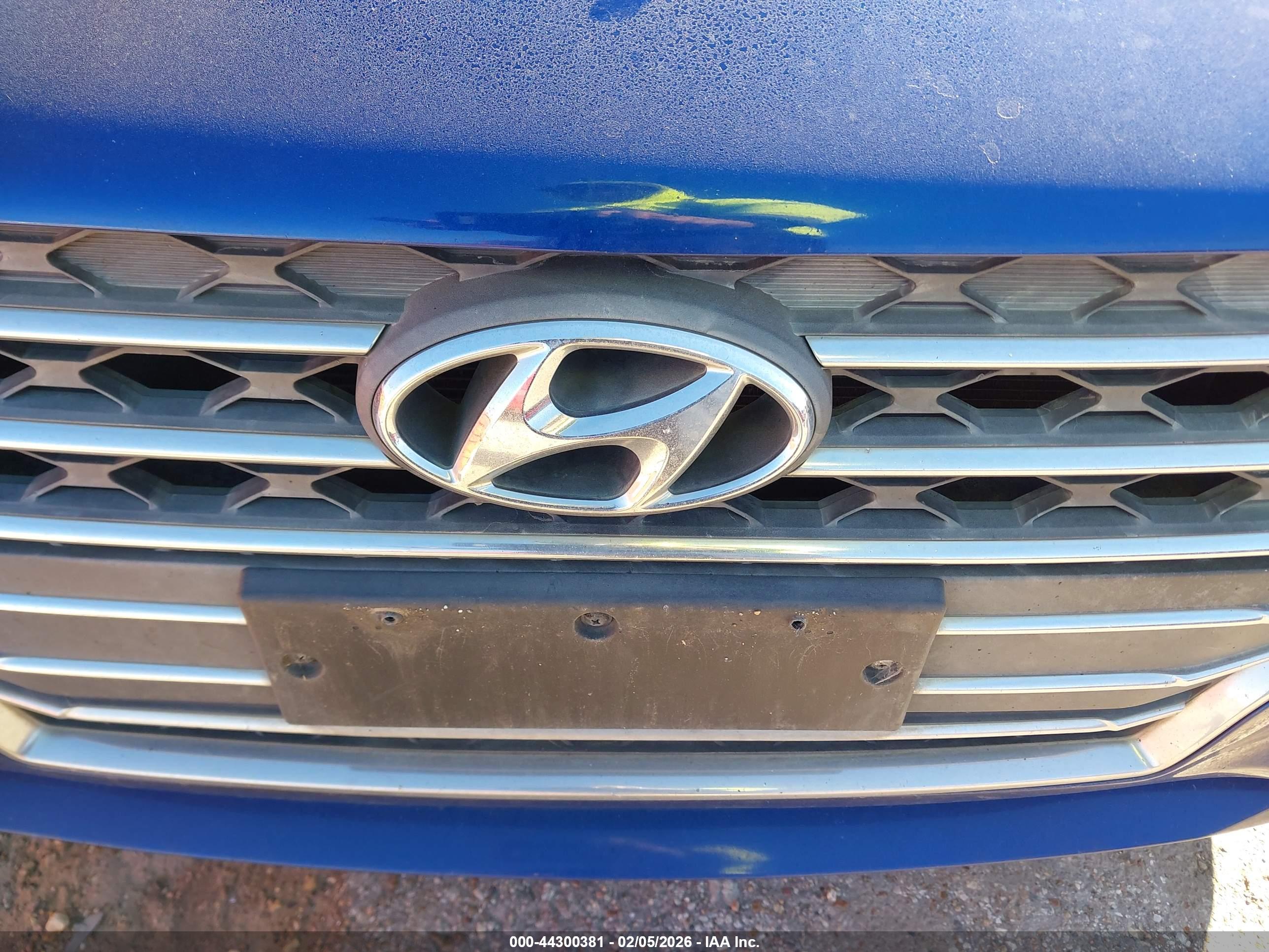 HYUNDAI ACCENT image 6