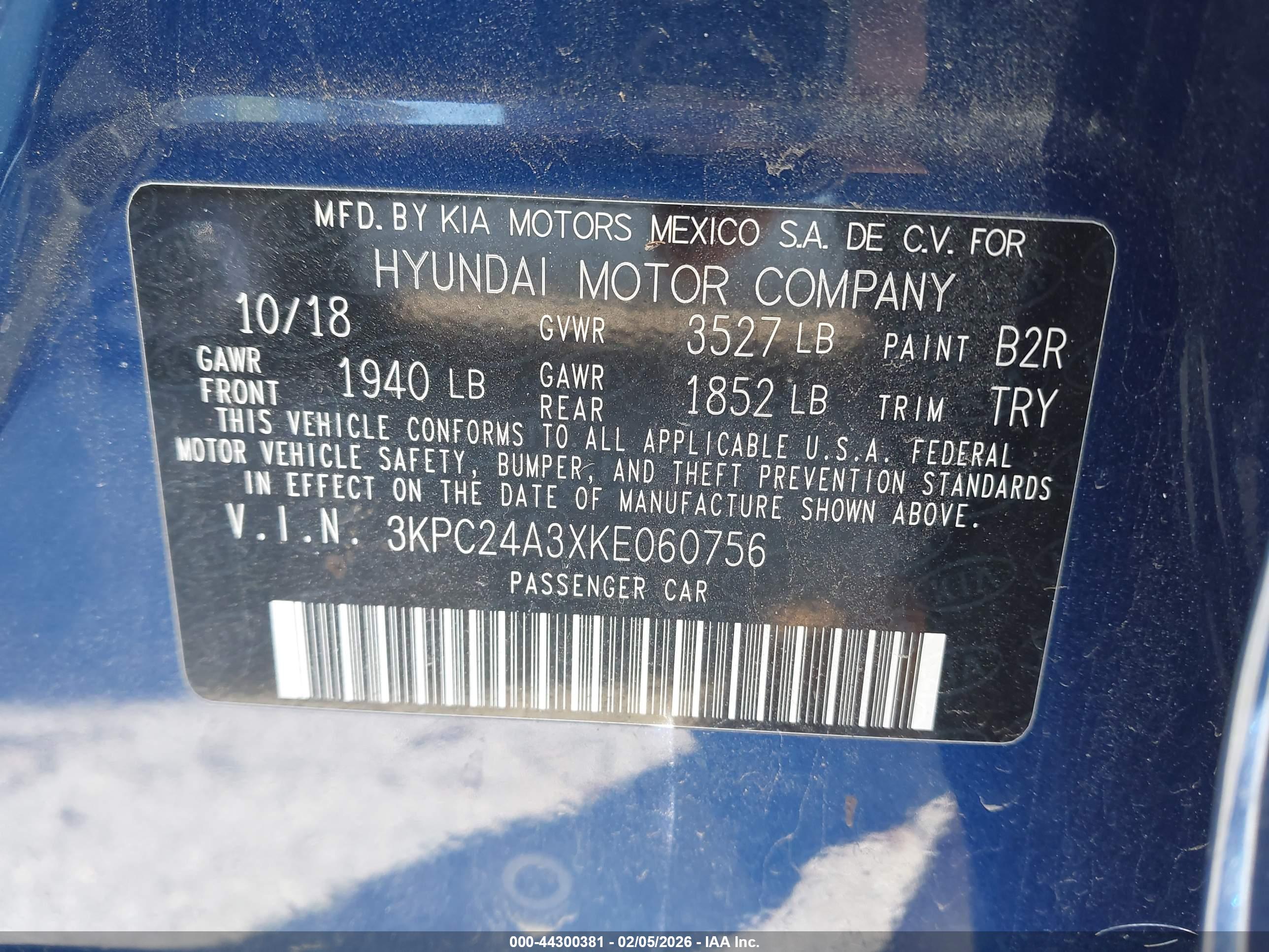 HYUNDAI ACCENT image 9