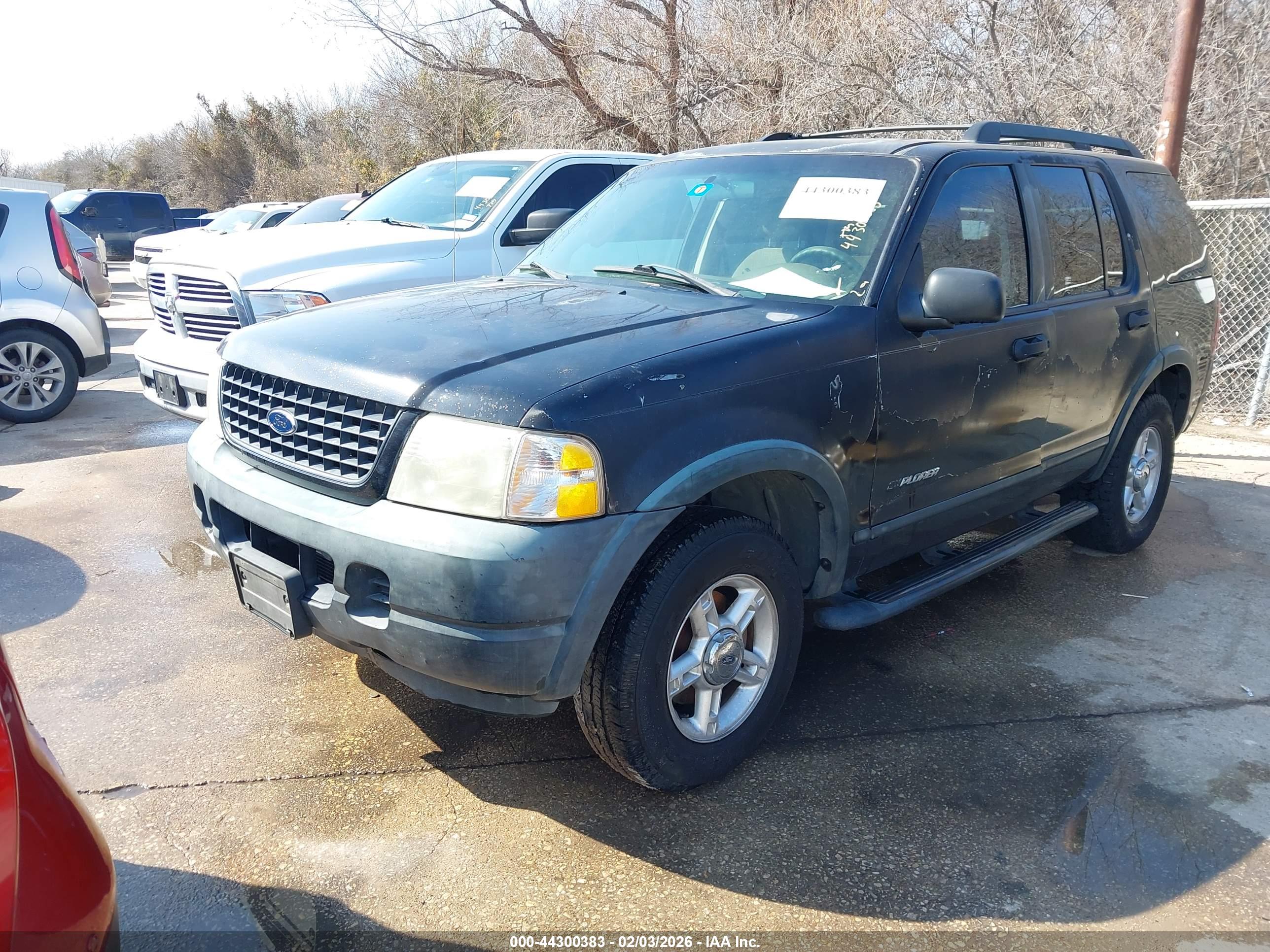 FORD EXPLORER image 2