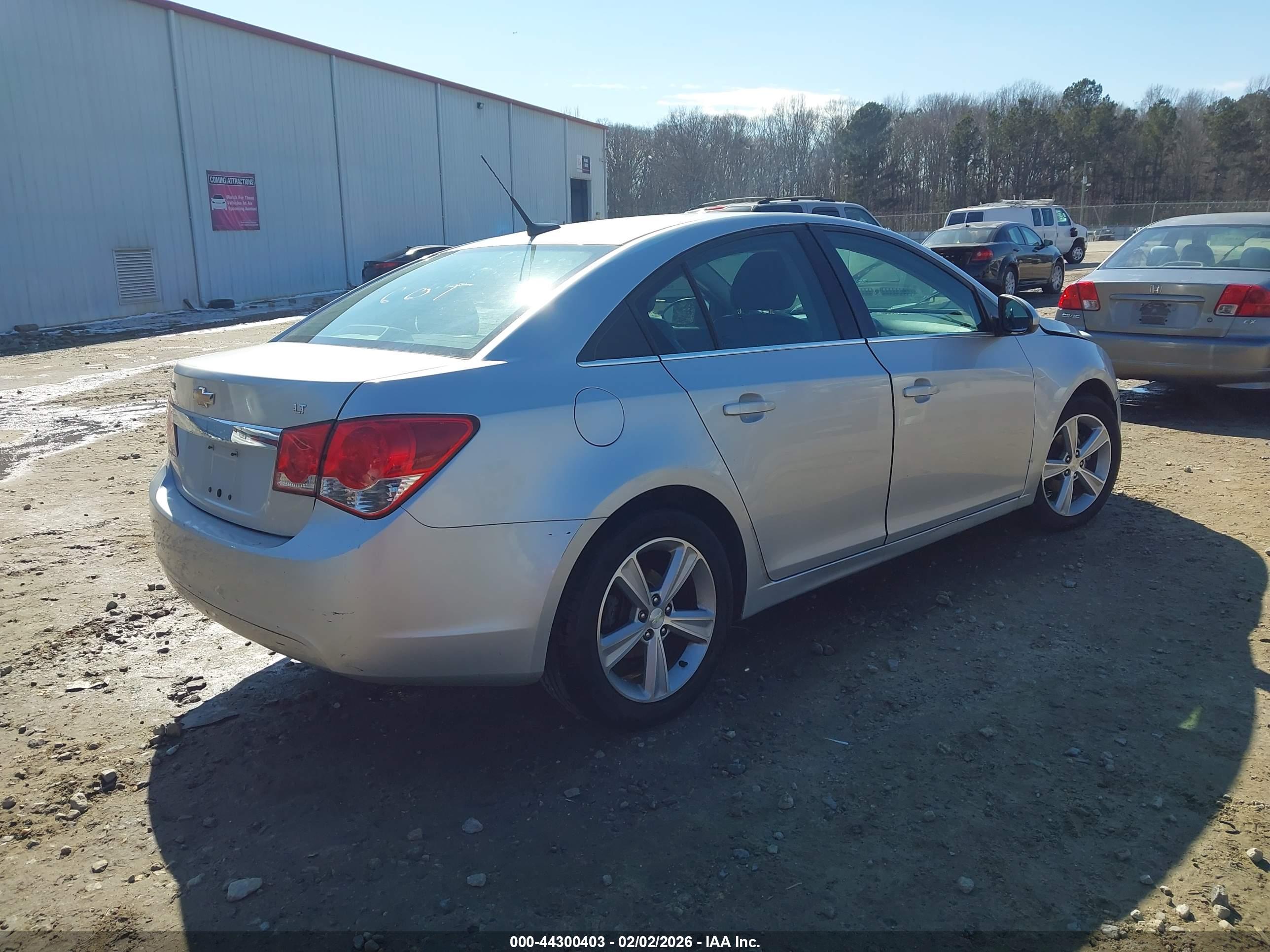 CHEVROLET CRUZE image 4