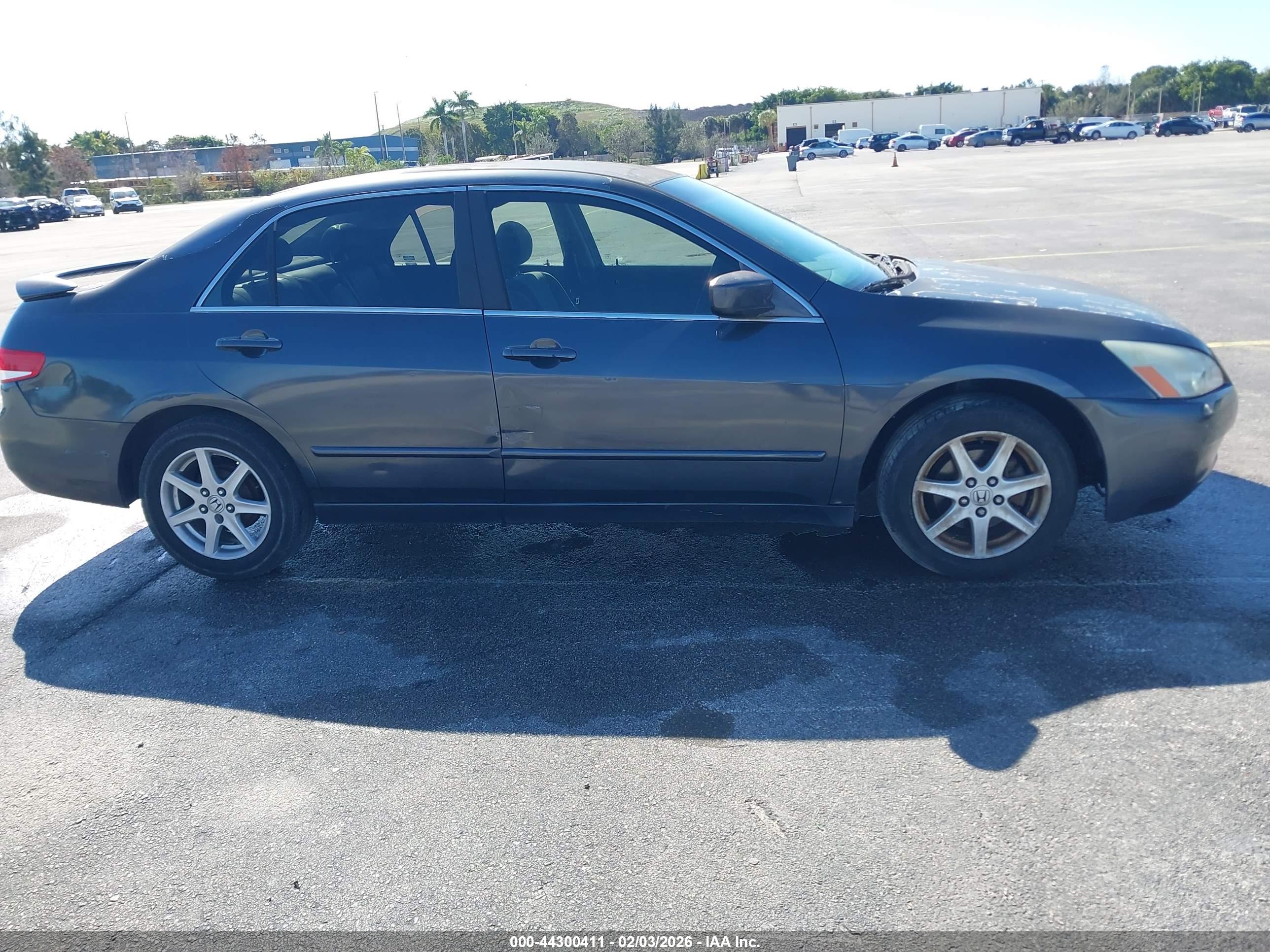 HONDA ACCORD image 6