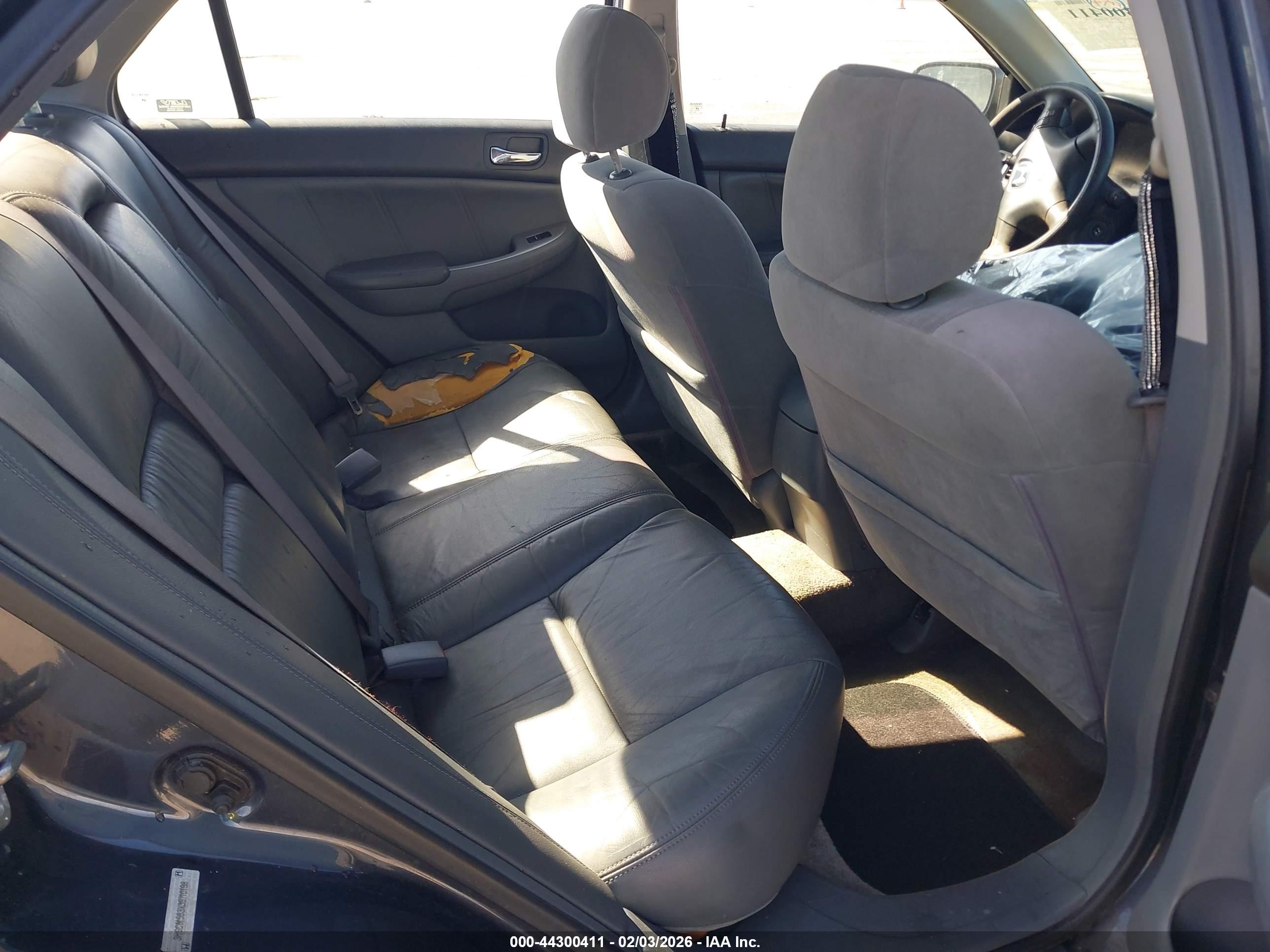 HONDA ACCORD image 8