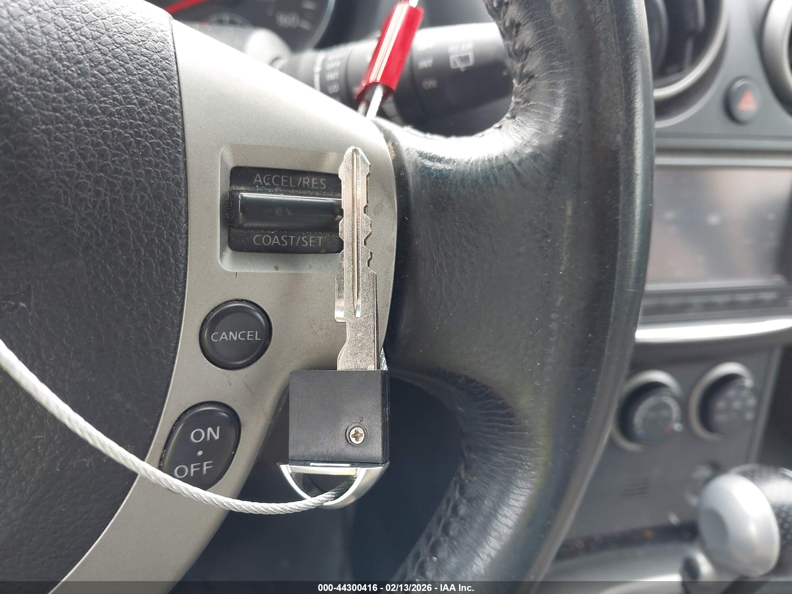 NISSAN ROGUE image 11