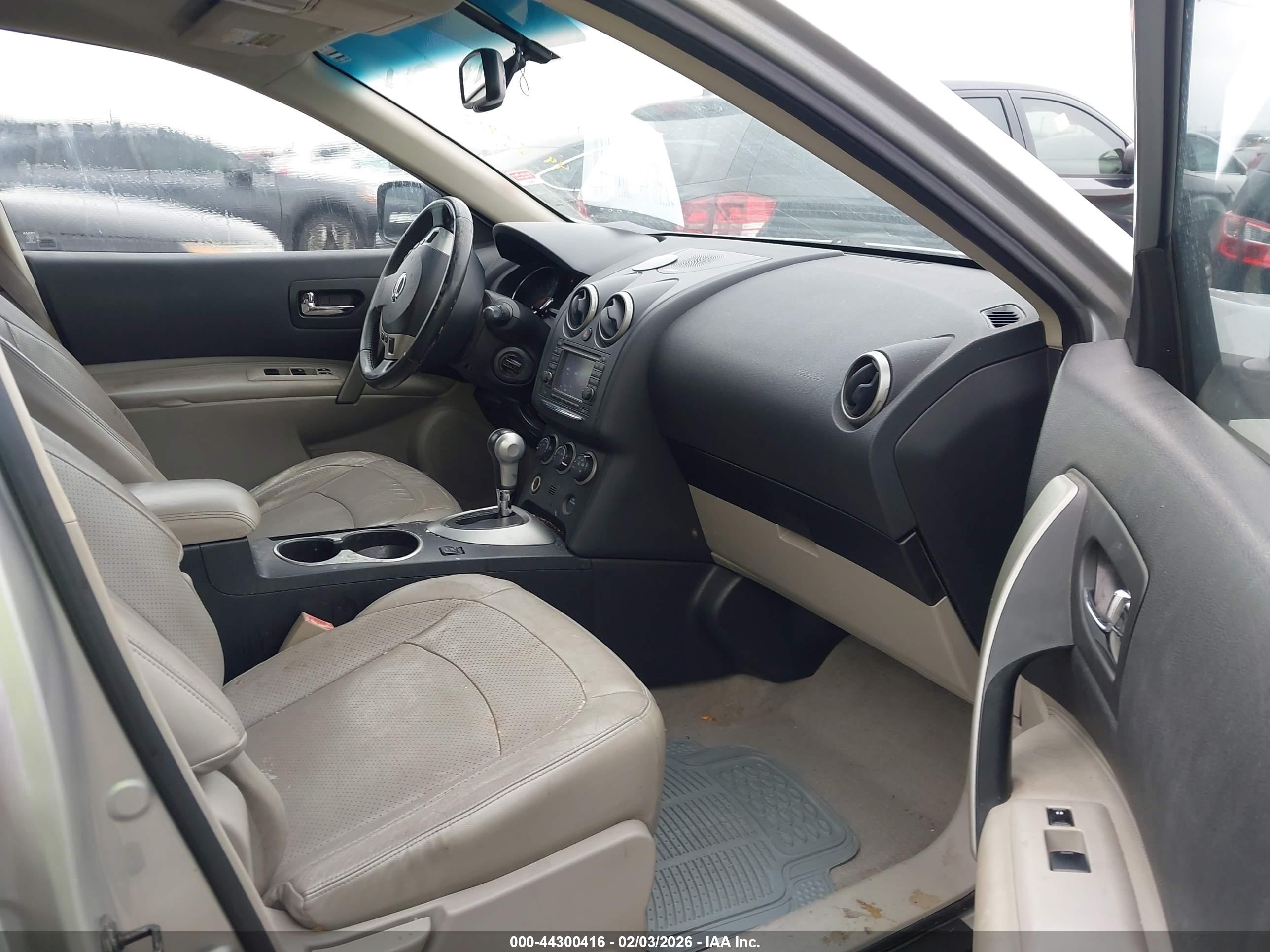 NISSAN ROGUE image 5