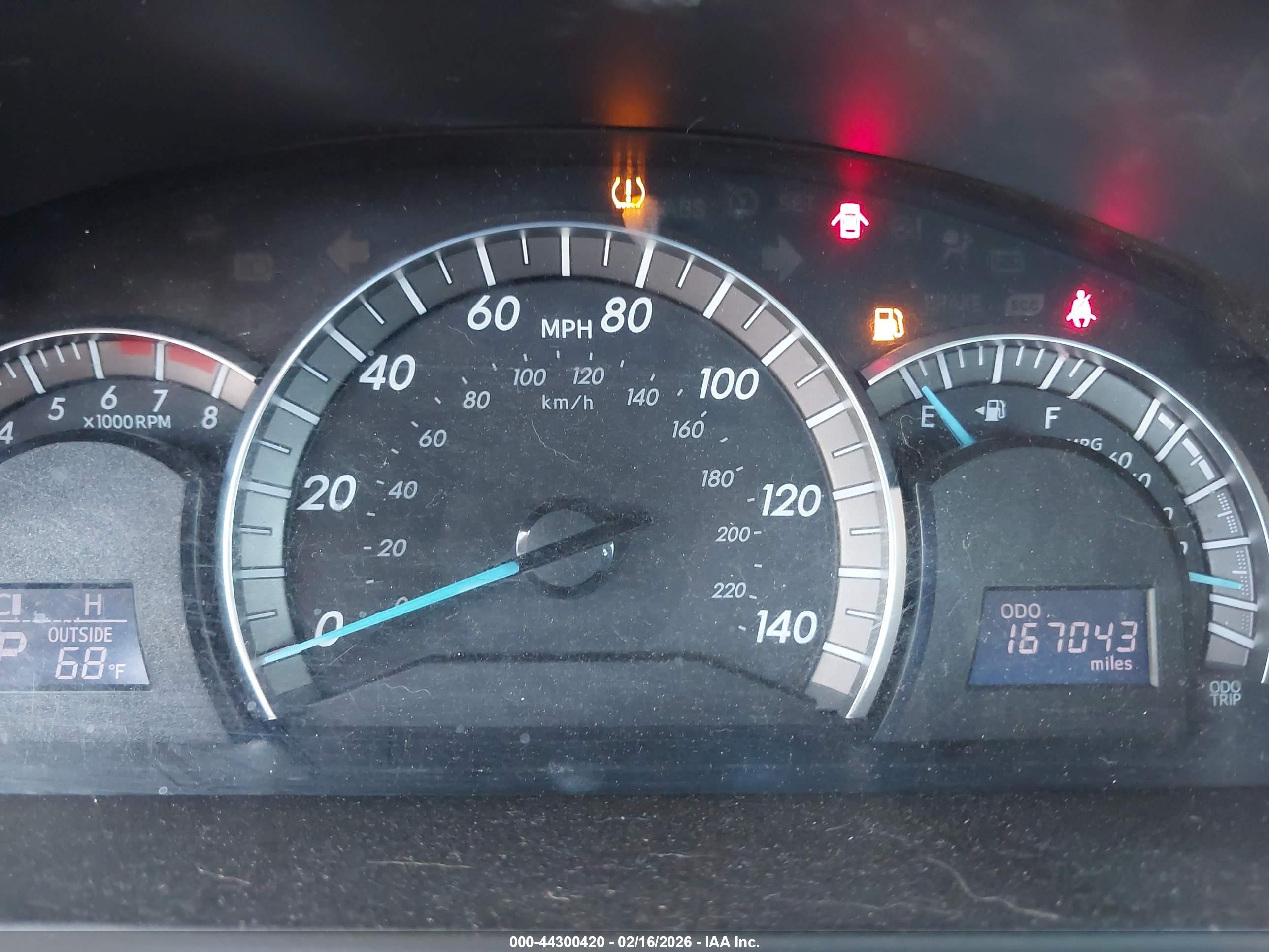 TOYOTA CAMRY image 7