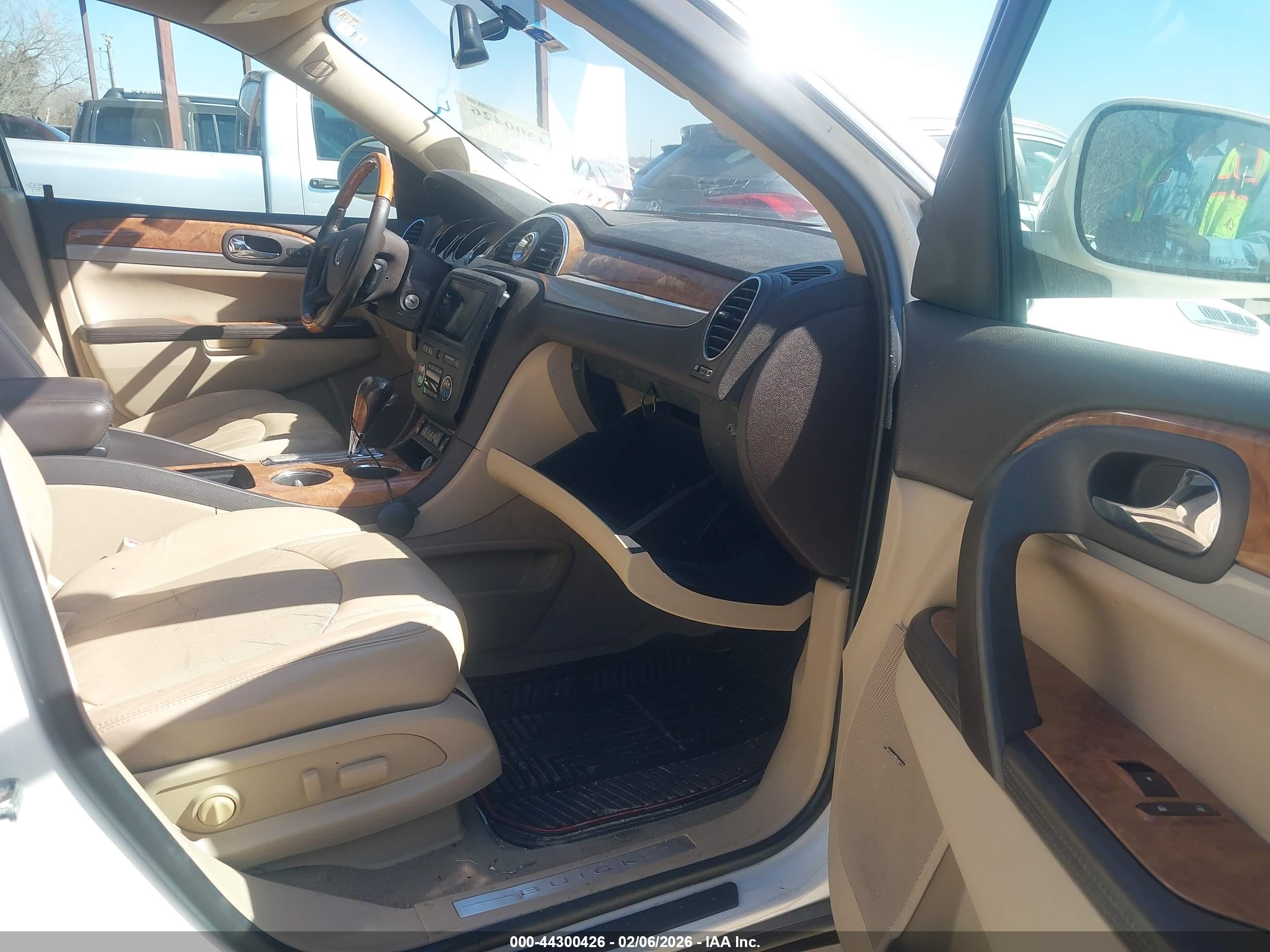 BUICK ENCLAVE image 5